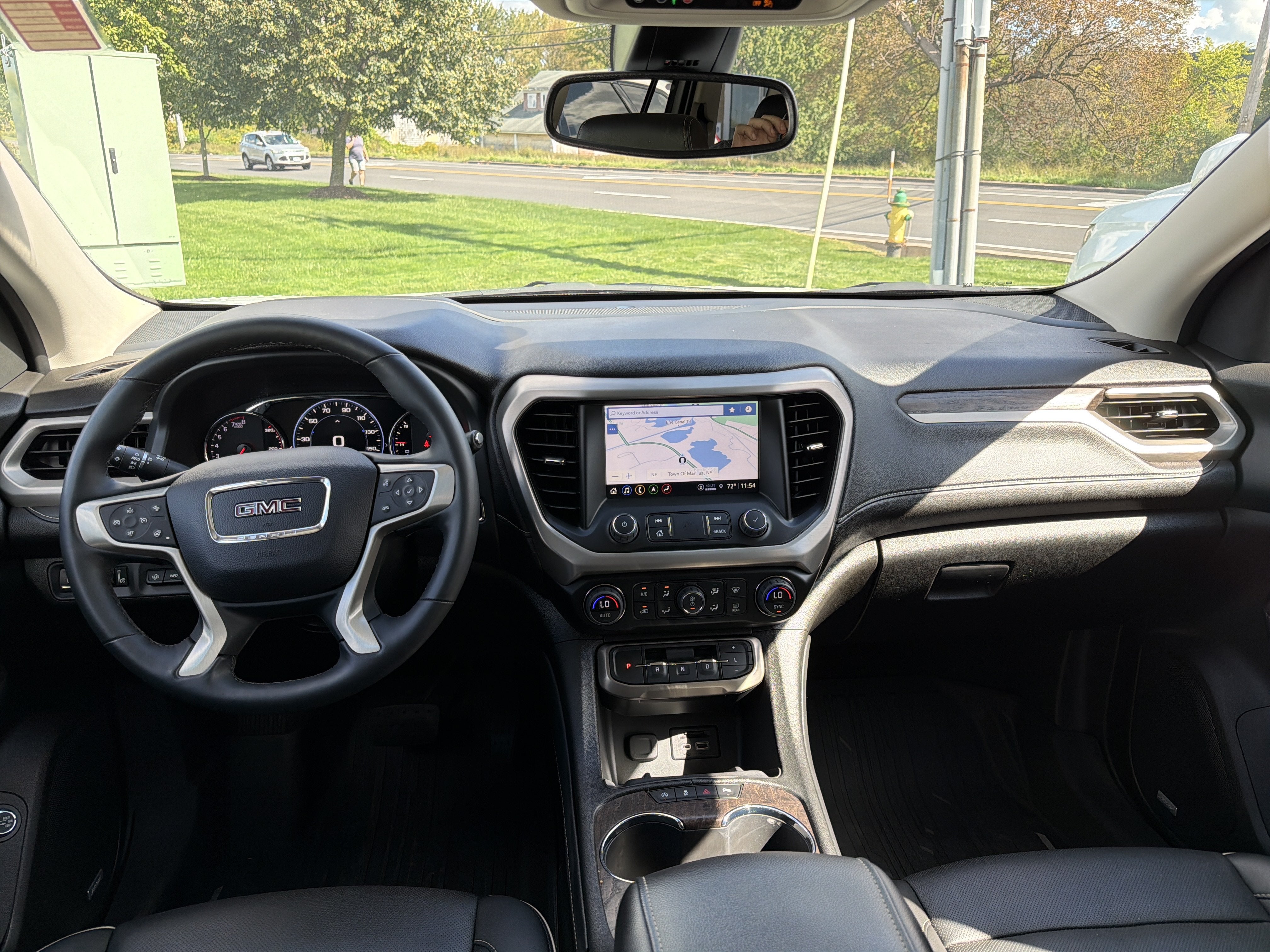 2023 GMC Acadia AWD 4dr Denali