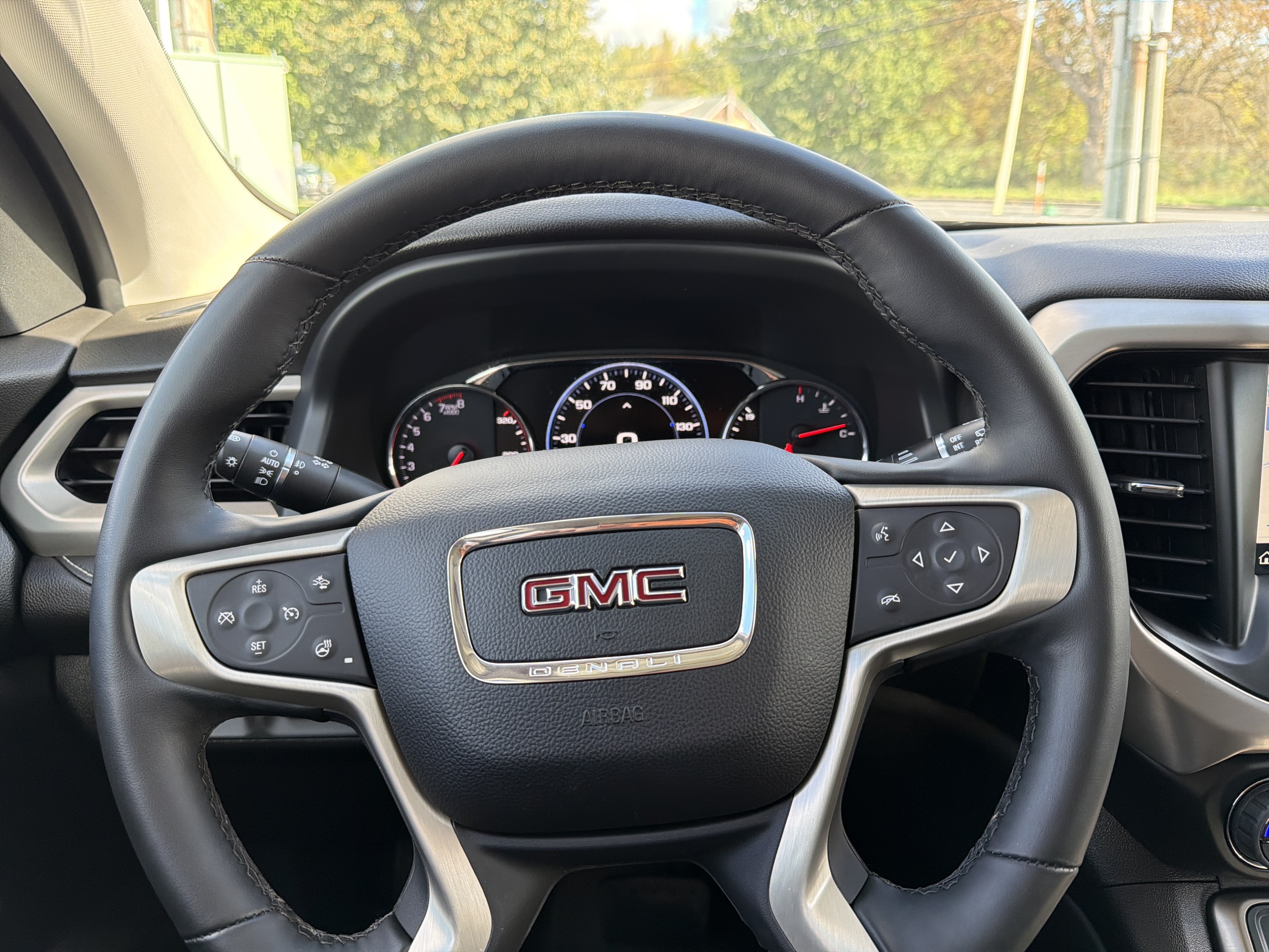 2023 GMC Acadia AWD 4dr Denali