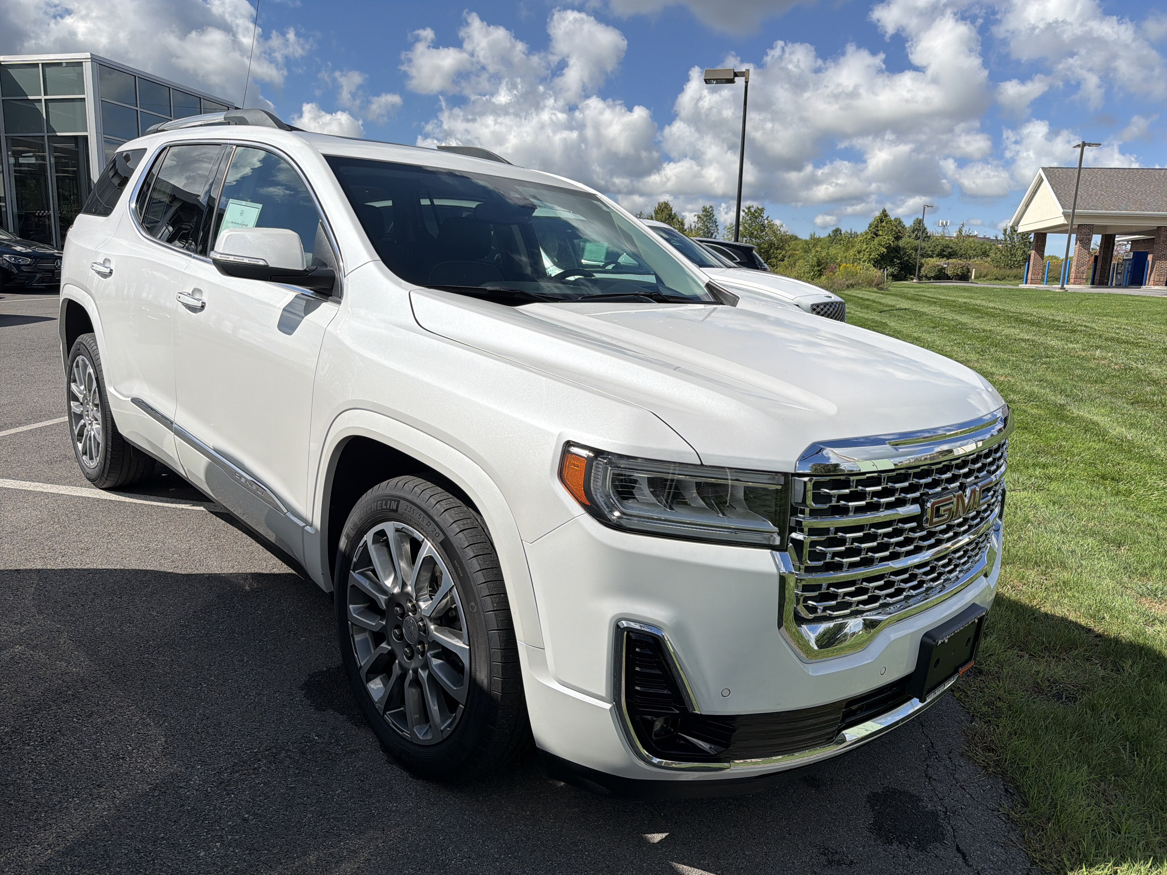 2023 GMC Acadia AWD 4dr Denali