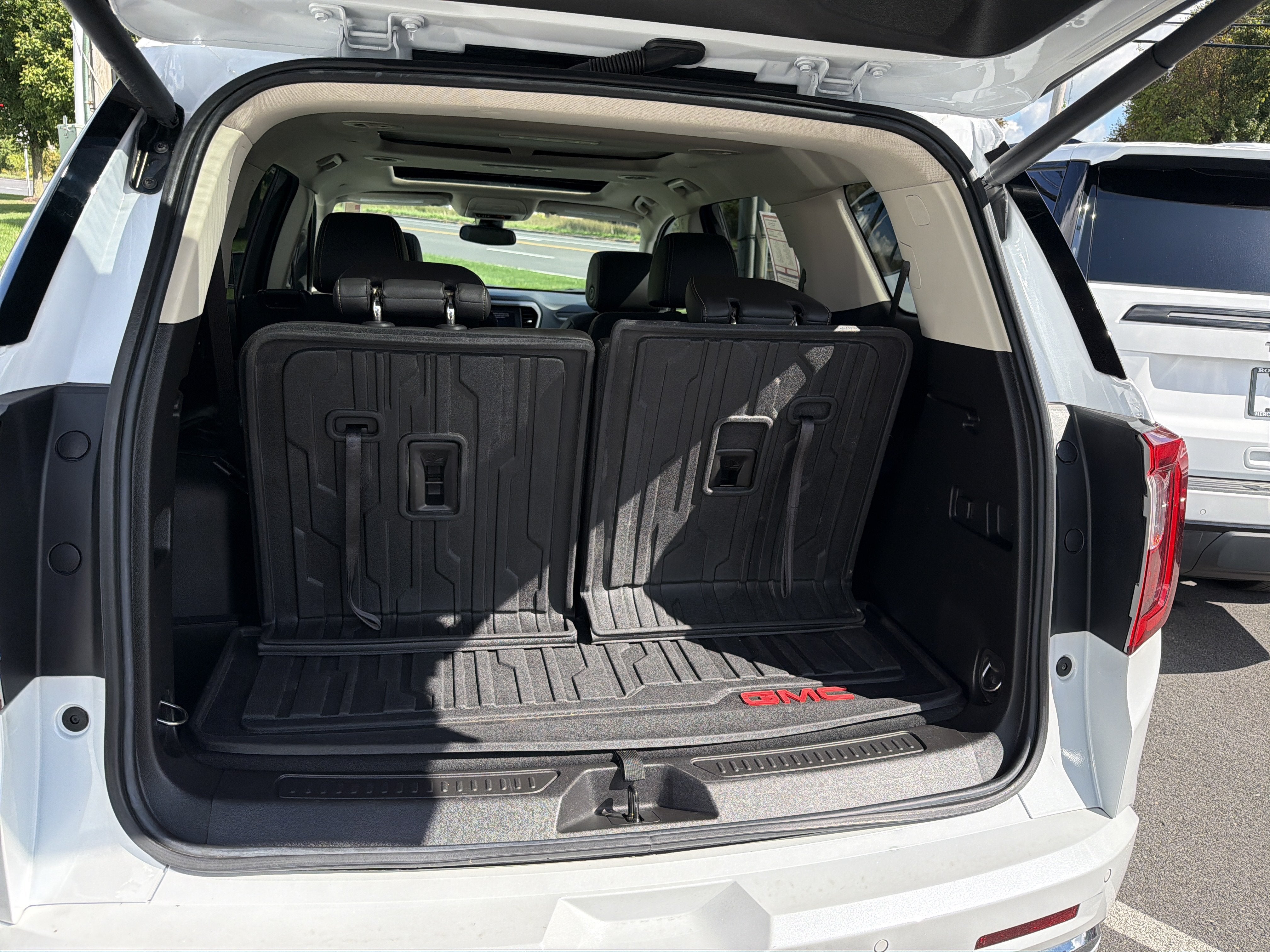2023 GMC Acadia AWD 4dr Denali