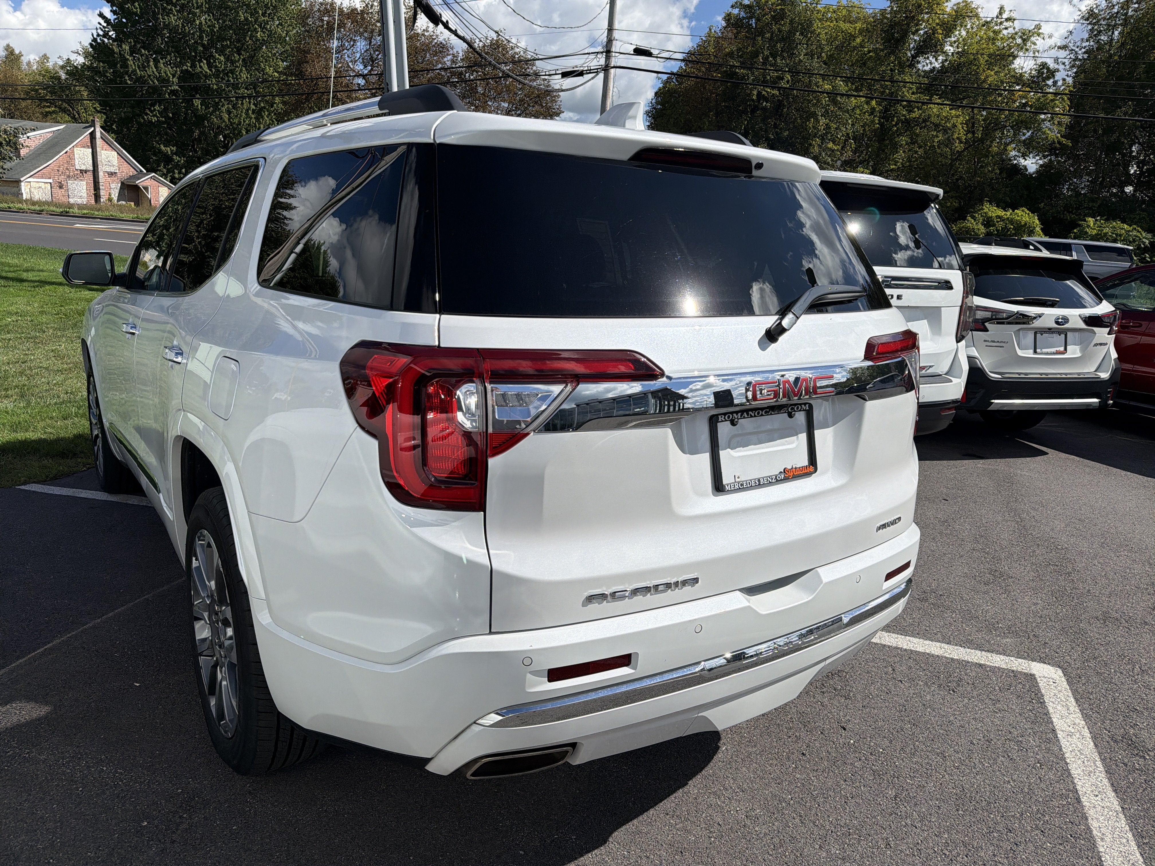 2023 GMC Acadia AWD 4dr Denali