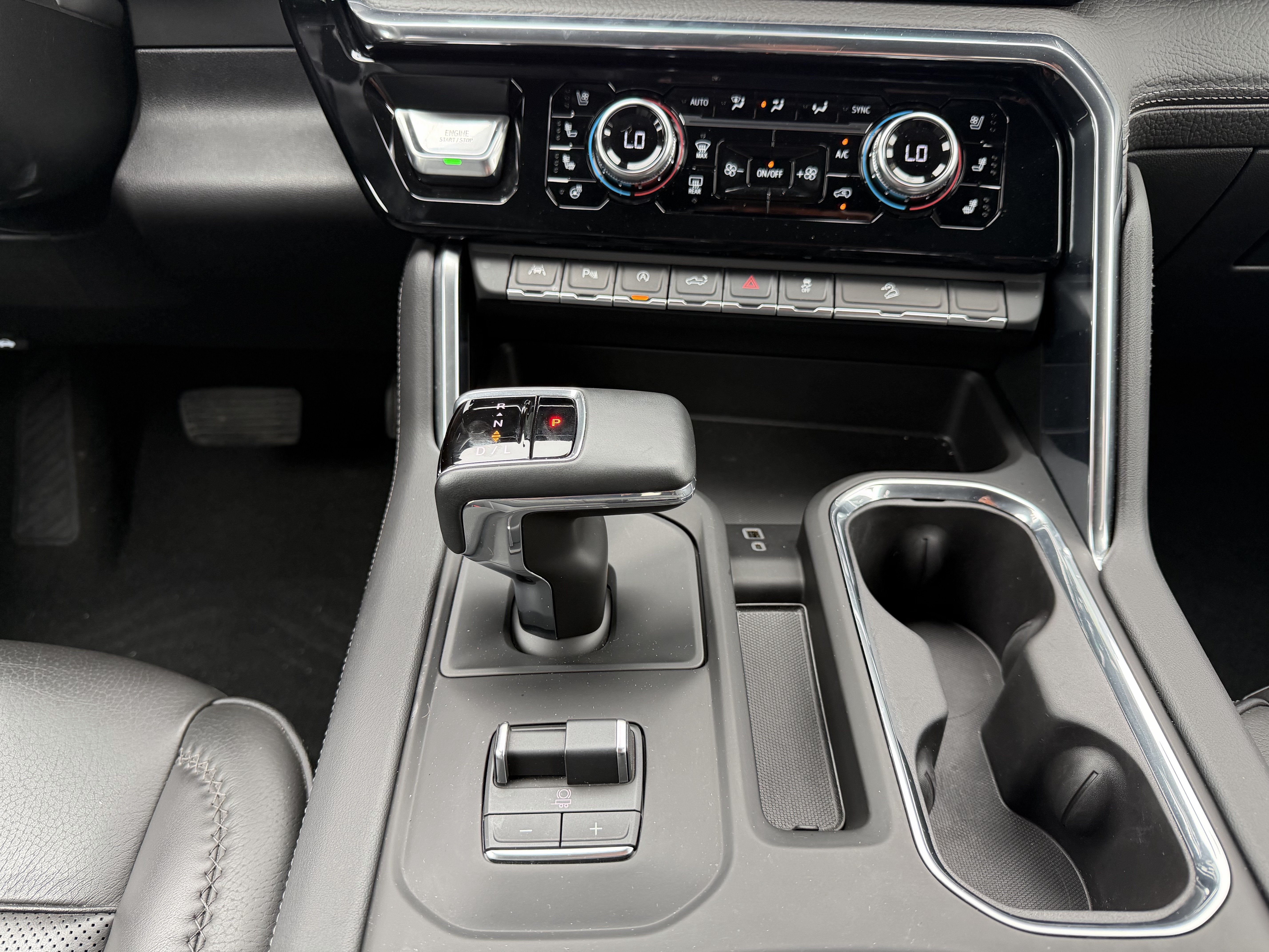 2026 GMC Sierra 1500 4WD Crew Cab 147 Denali