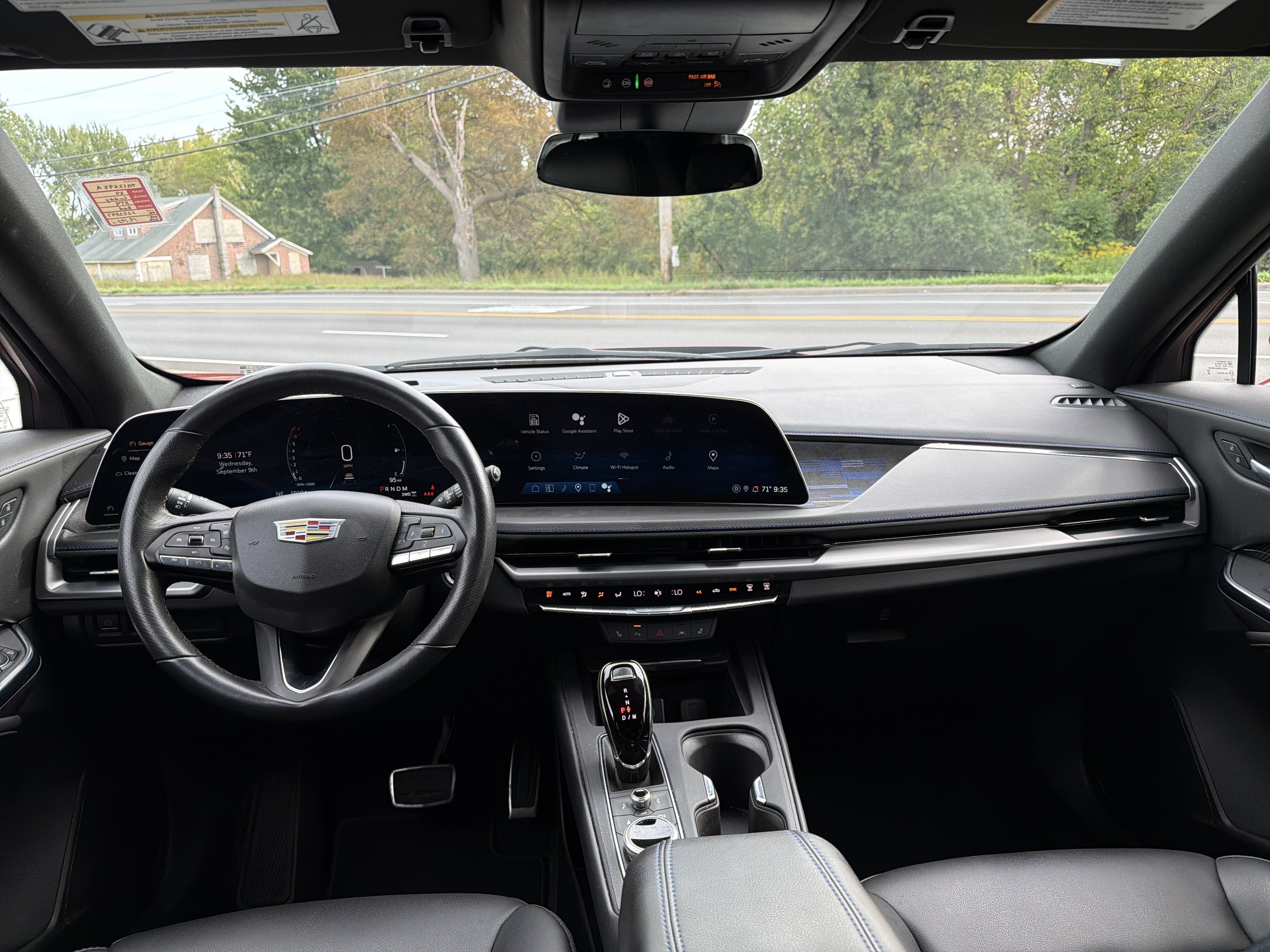 2024 Cadillac XT4 AWD 4dr Sport