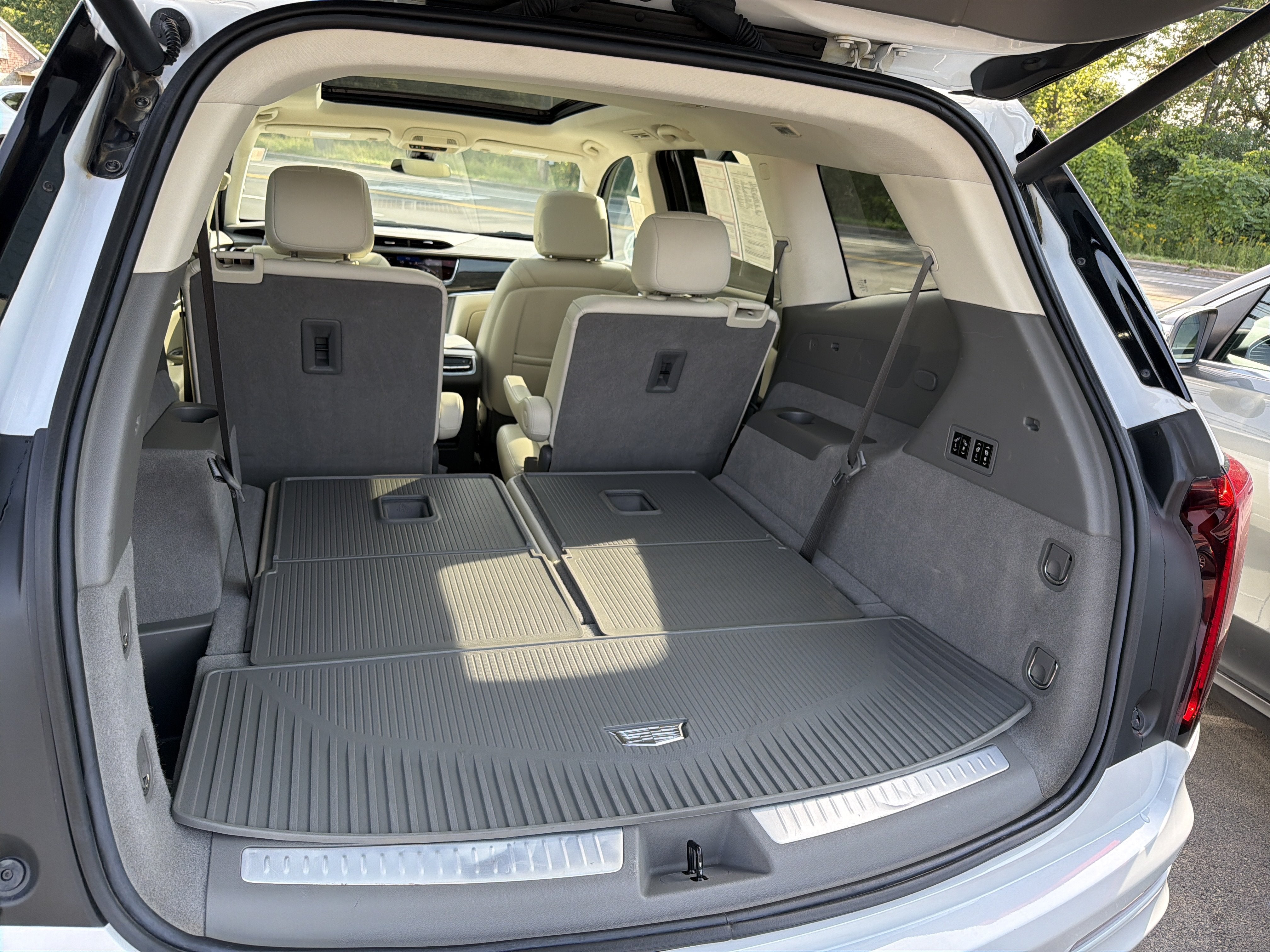 2023 Cadillac XT6 AWD 4dr Premium Luxury