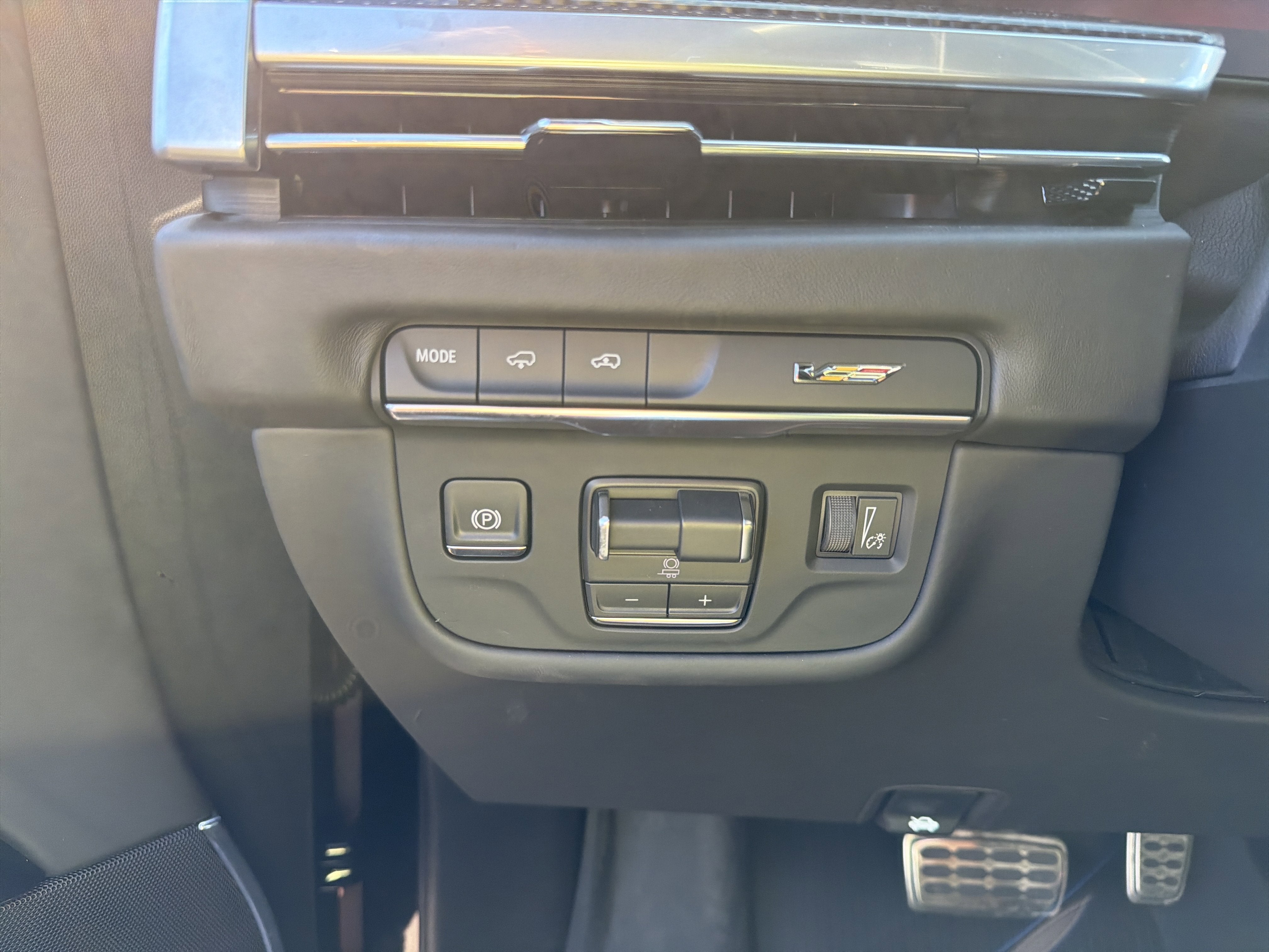 2025 Cadillac Escalade AWD 4dr V-Series