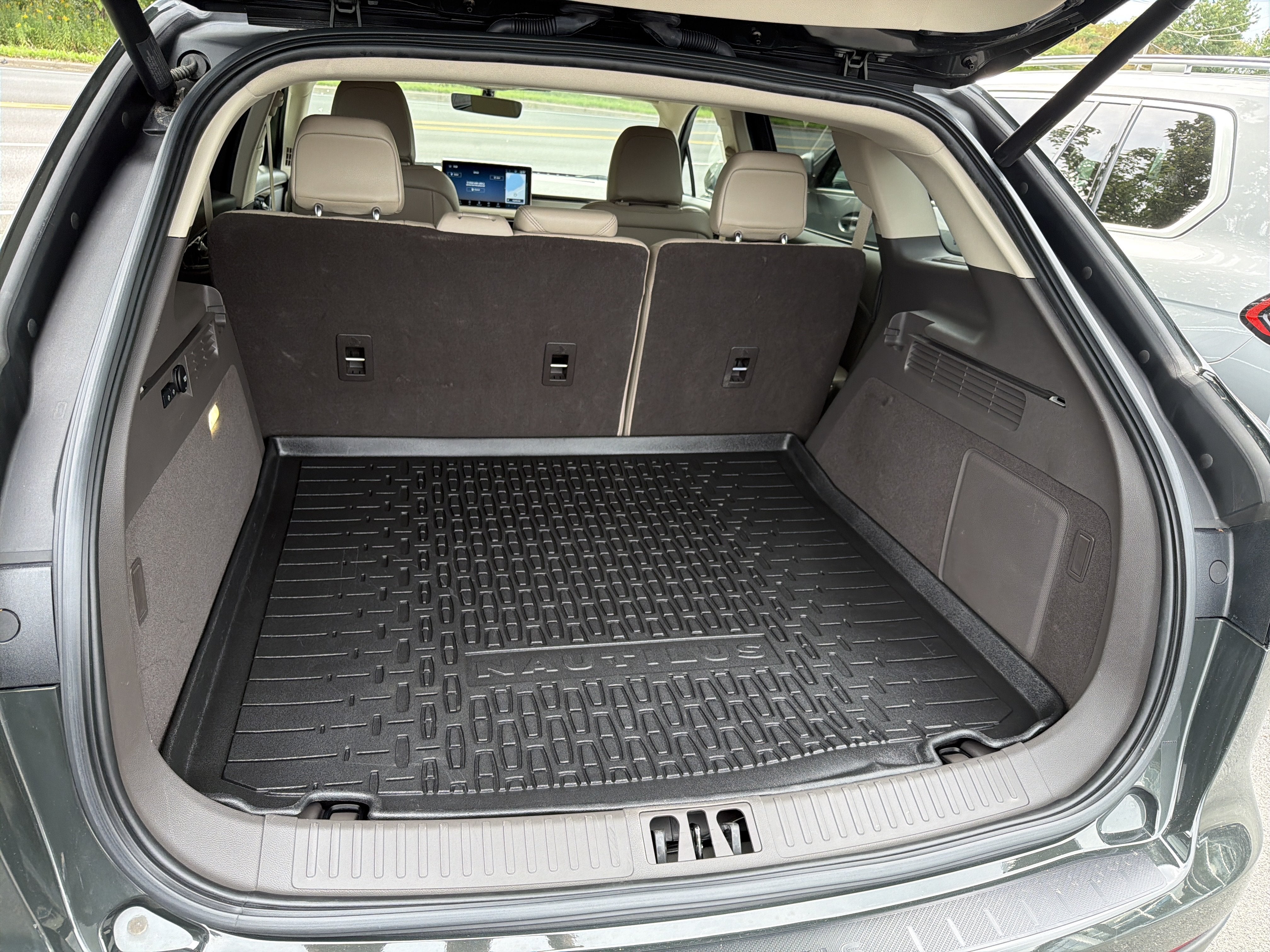 2023 Lincoln Nautilus Standard AWD