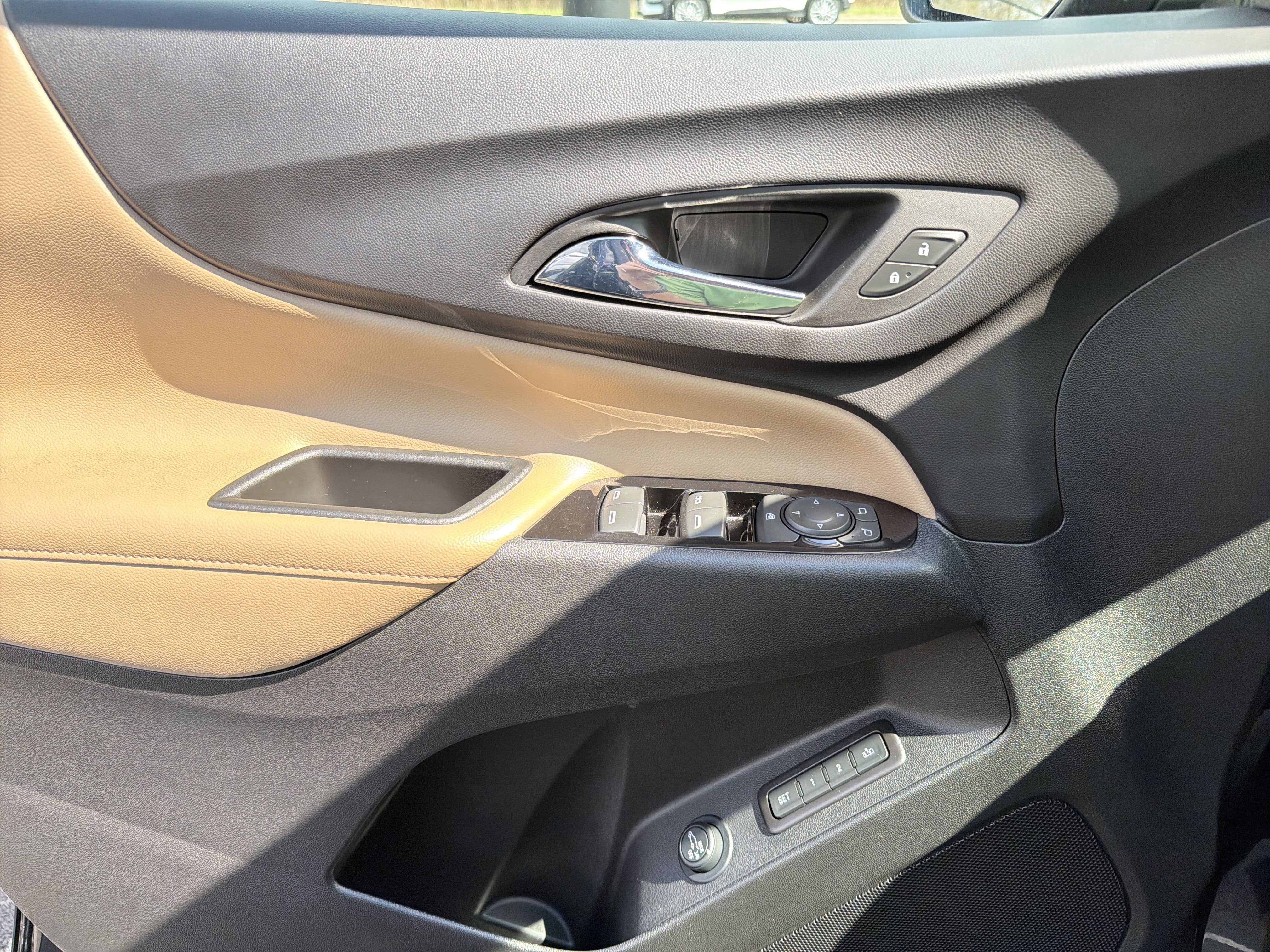 2023 Chevrolet Equinox AWD 4dr Premier