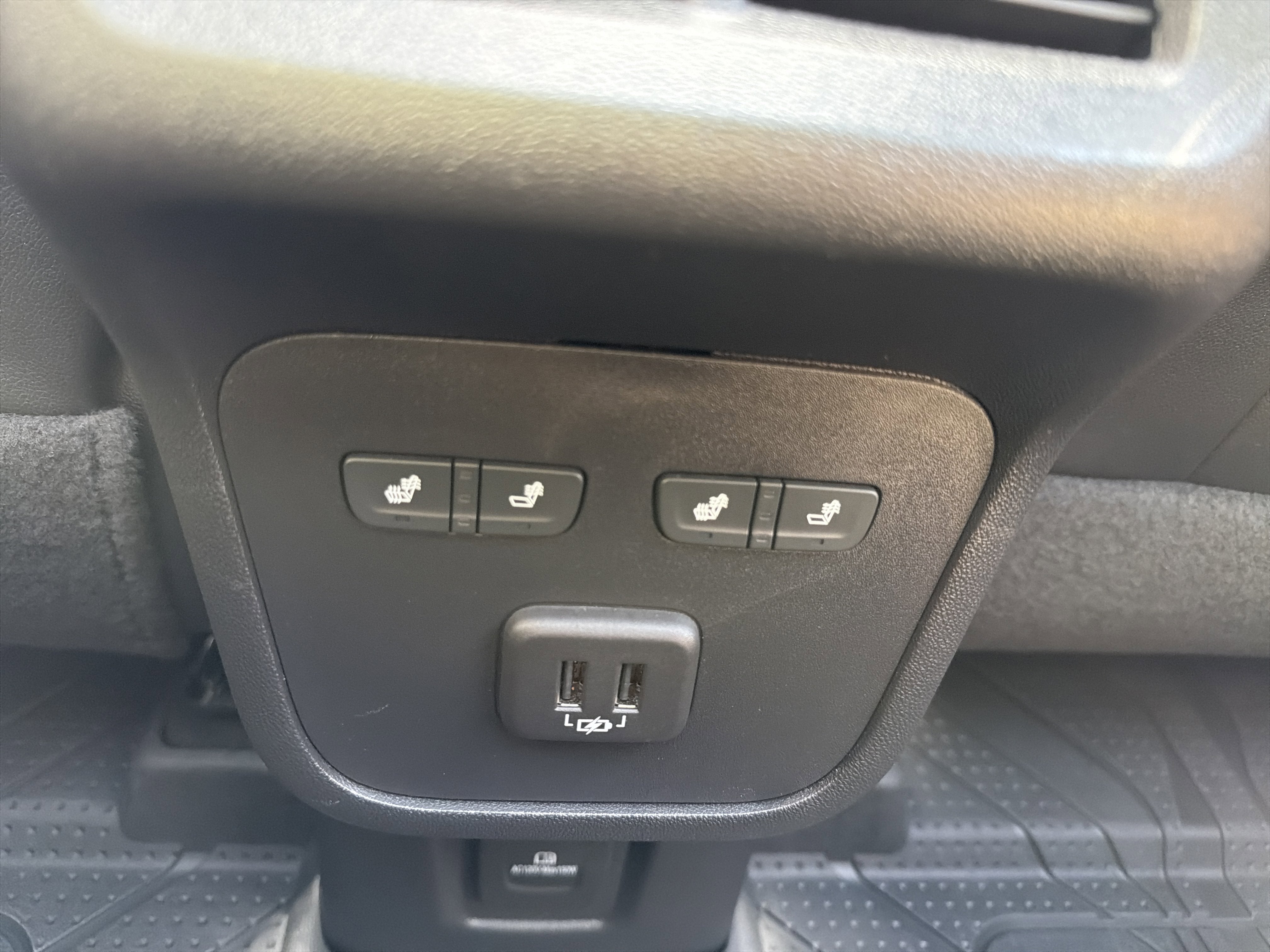 2023 Chevrolet Equinox AWD 4dr Premier