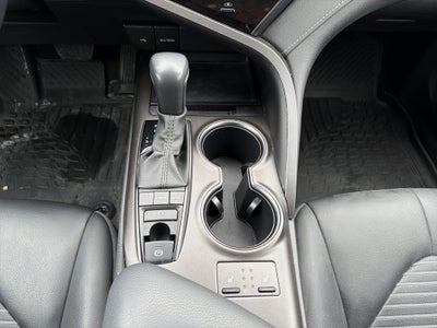 2023 Toyota Camry SE Auto AWD