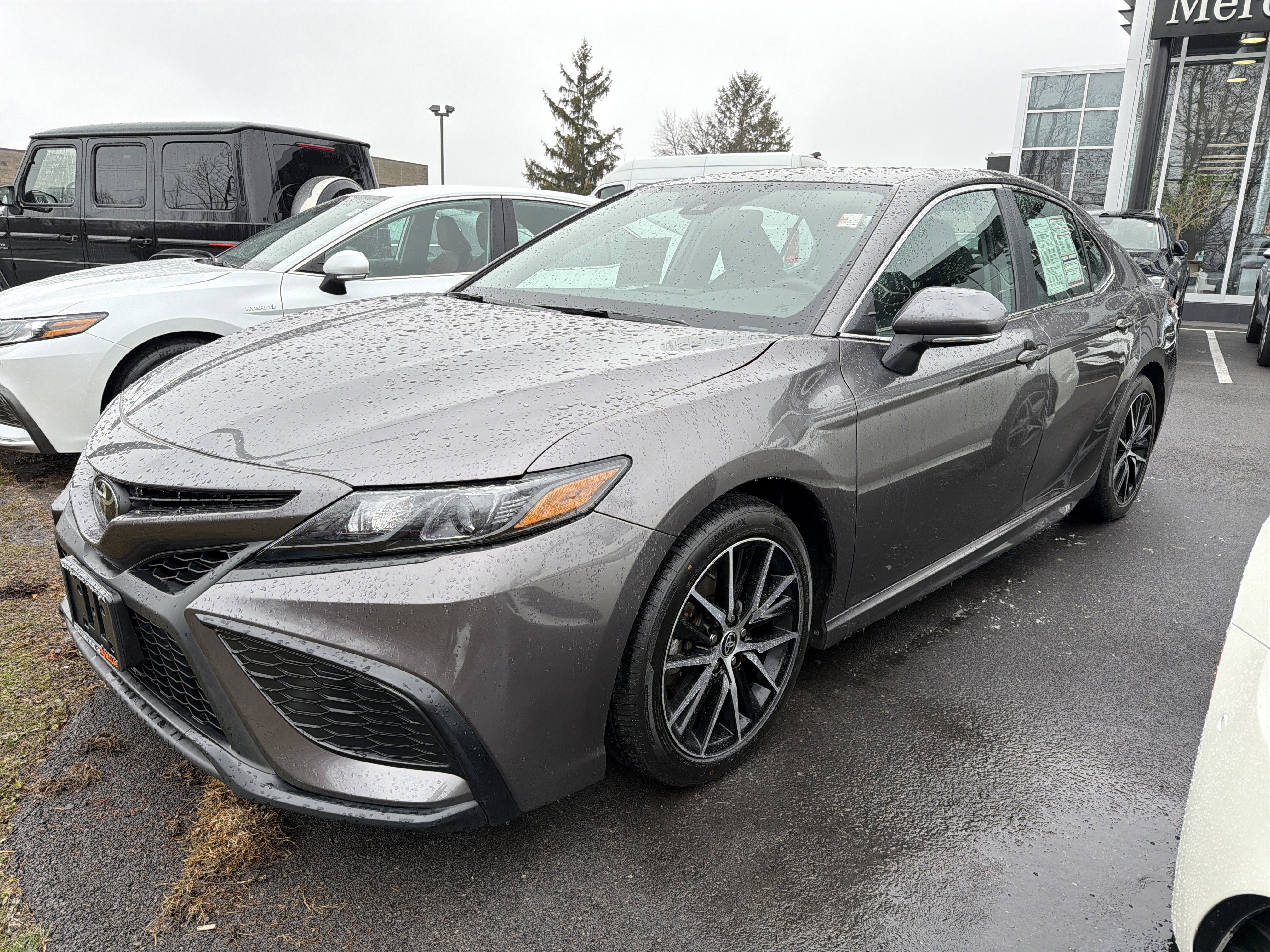 2023 Toyota Camry SE Auto AWD
