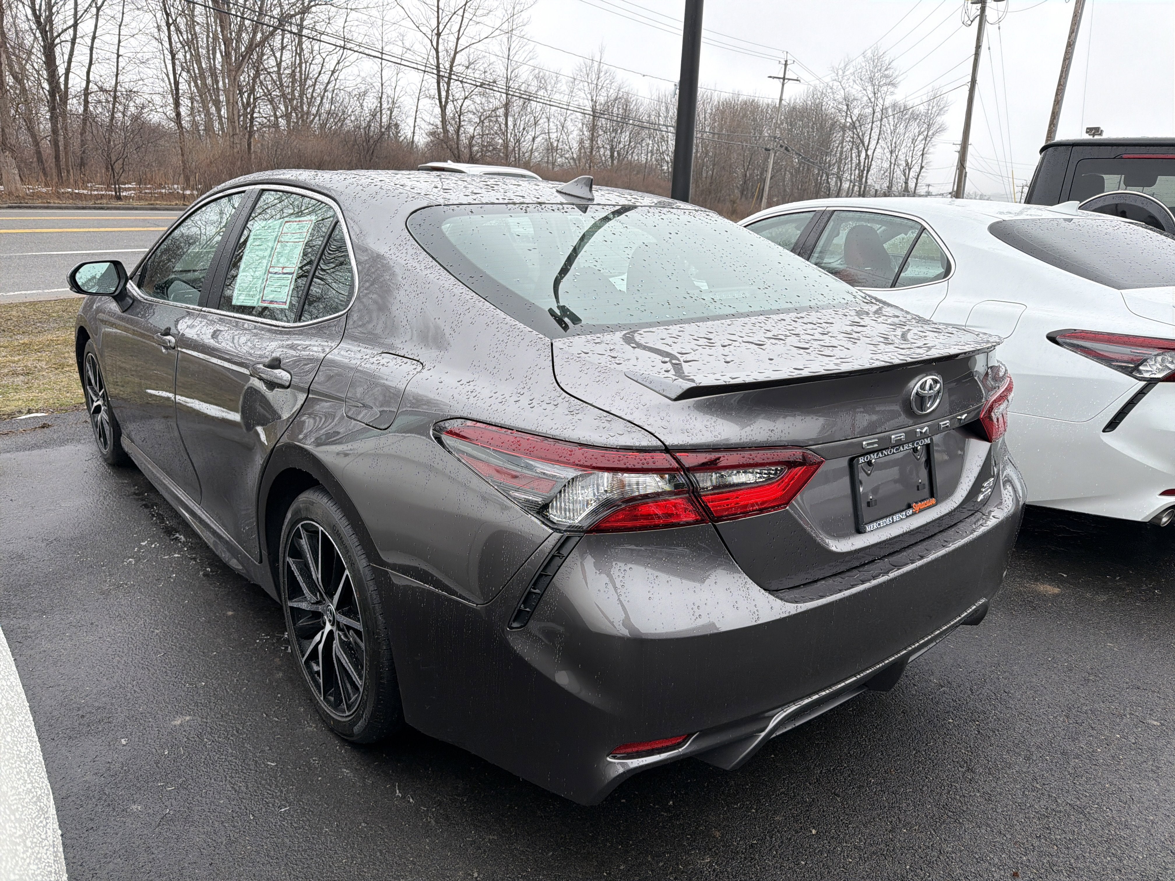 2023 Toyota Camry SE Auto AWD
