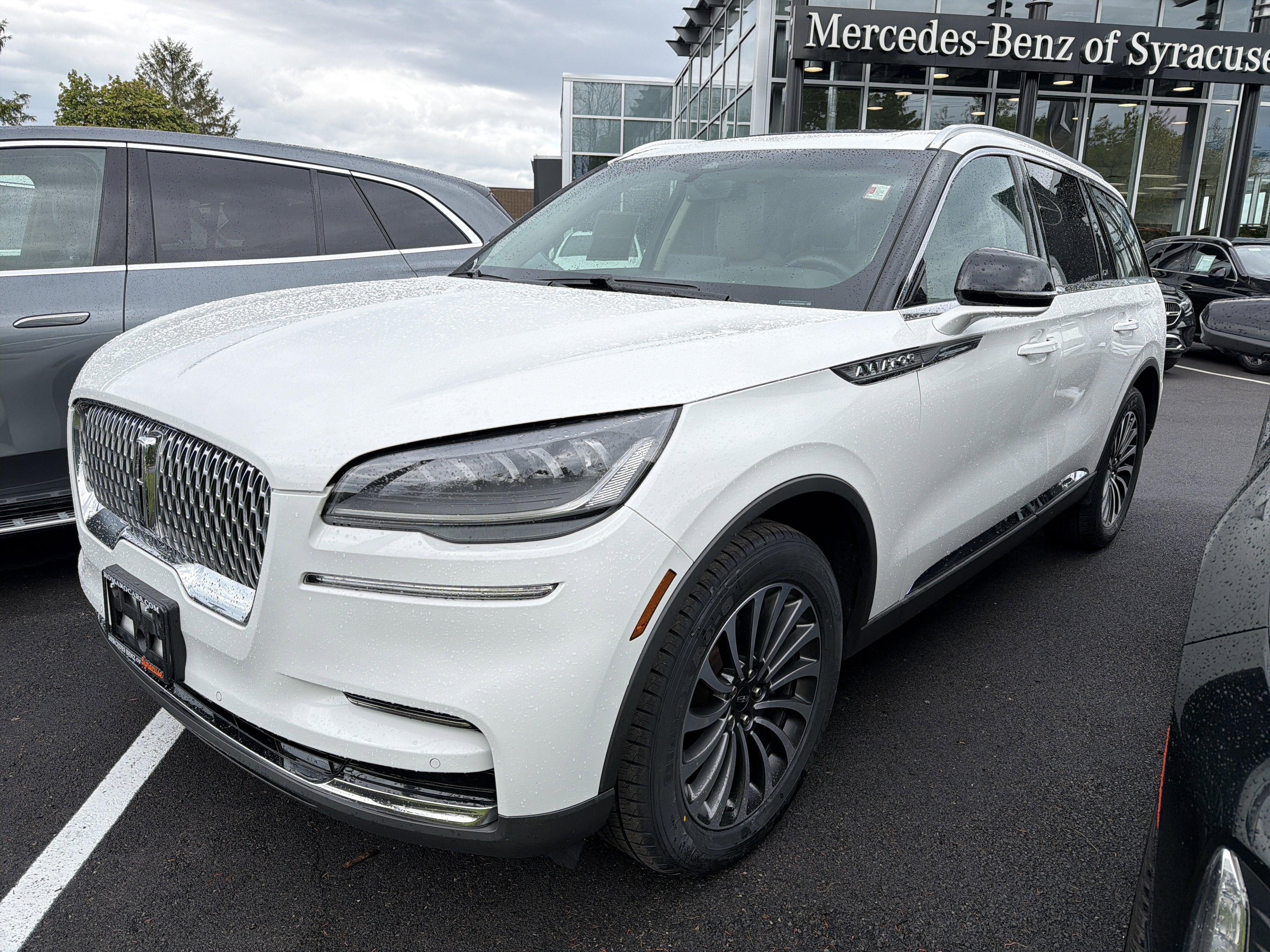 2023 Lincoln Aviator Standard AWD