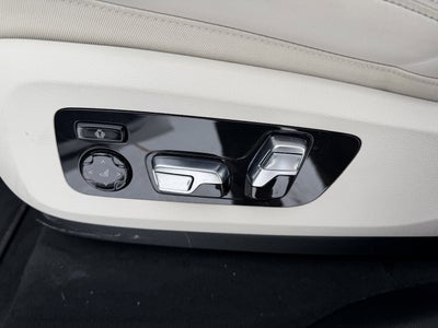 2024 BMW X7 xDrive40i Sports Activity Vehicle