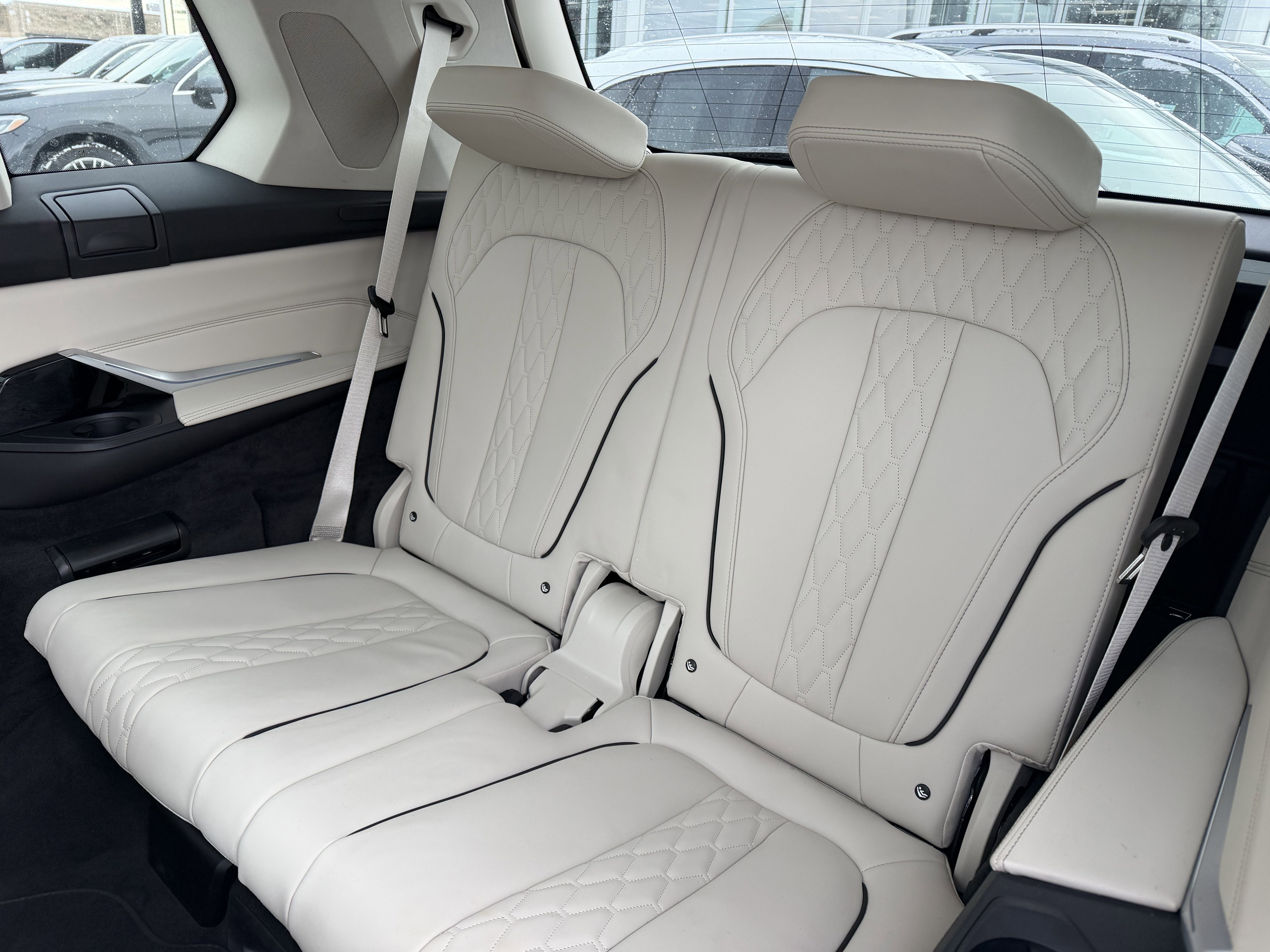 2024 BMW X7 xDrive40i Sports Activity Vehicle