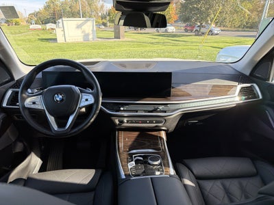 2026 BMW X7 xDrive40i Sports Activity Vehicle