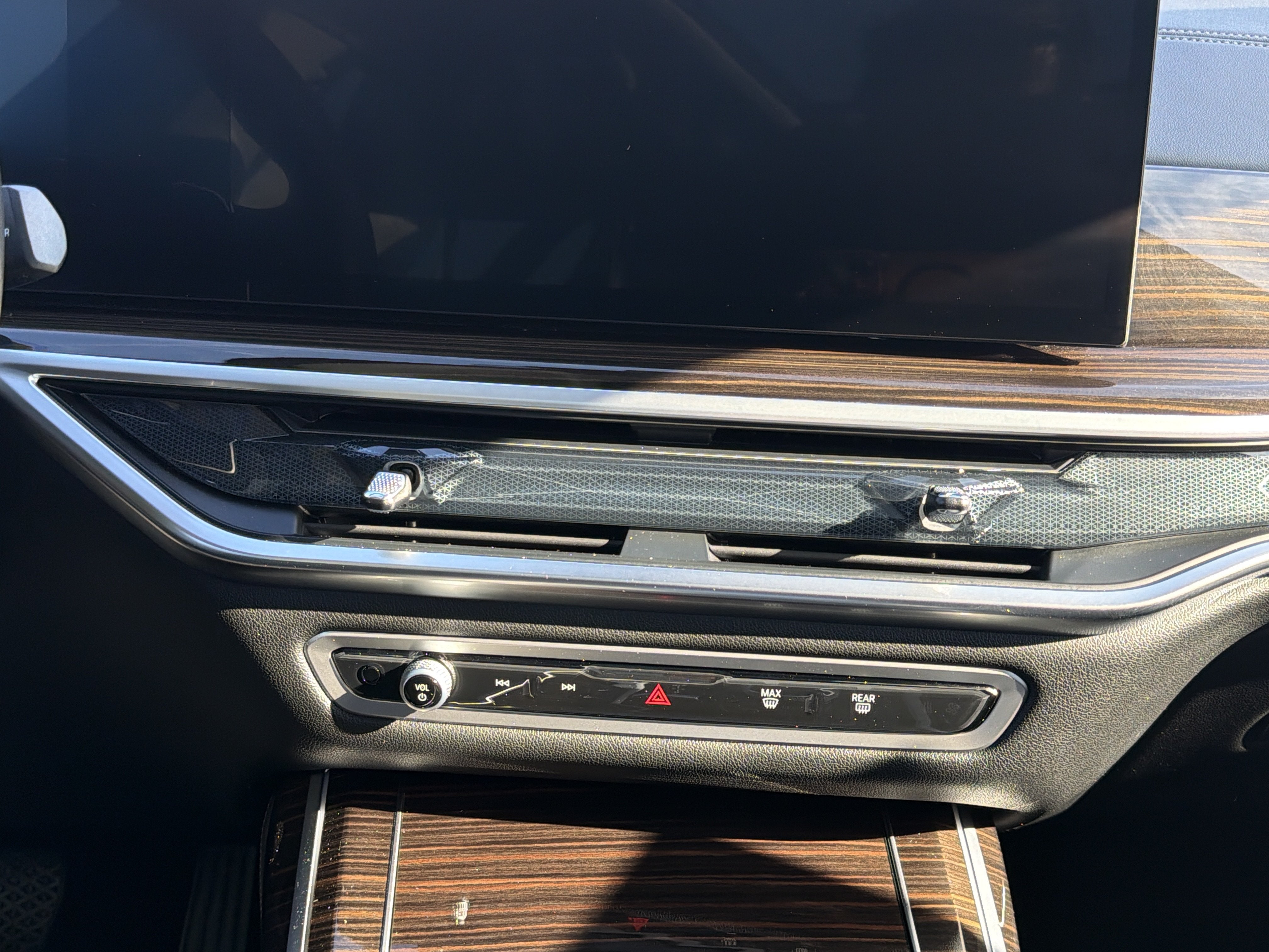 2026 BMW X7 xDrive40i Sports Activity Vehicle