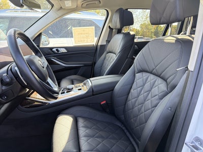 2026 BMW X7 xDrive40i Sports Activity Vehicle