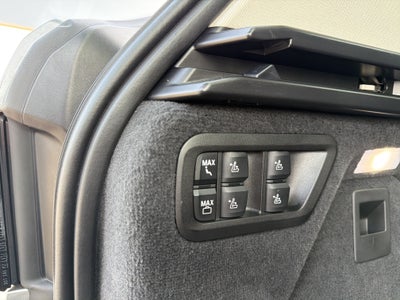 2026 BMW X7 xDrive40i Sports Activity Vehicle