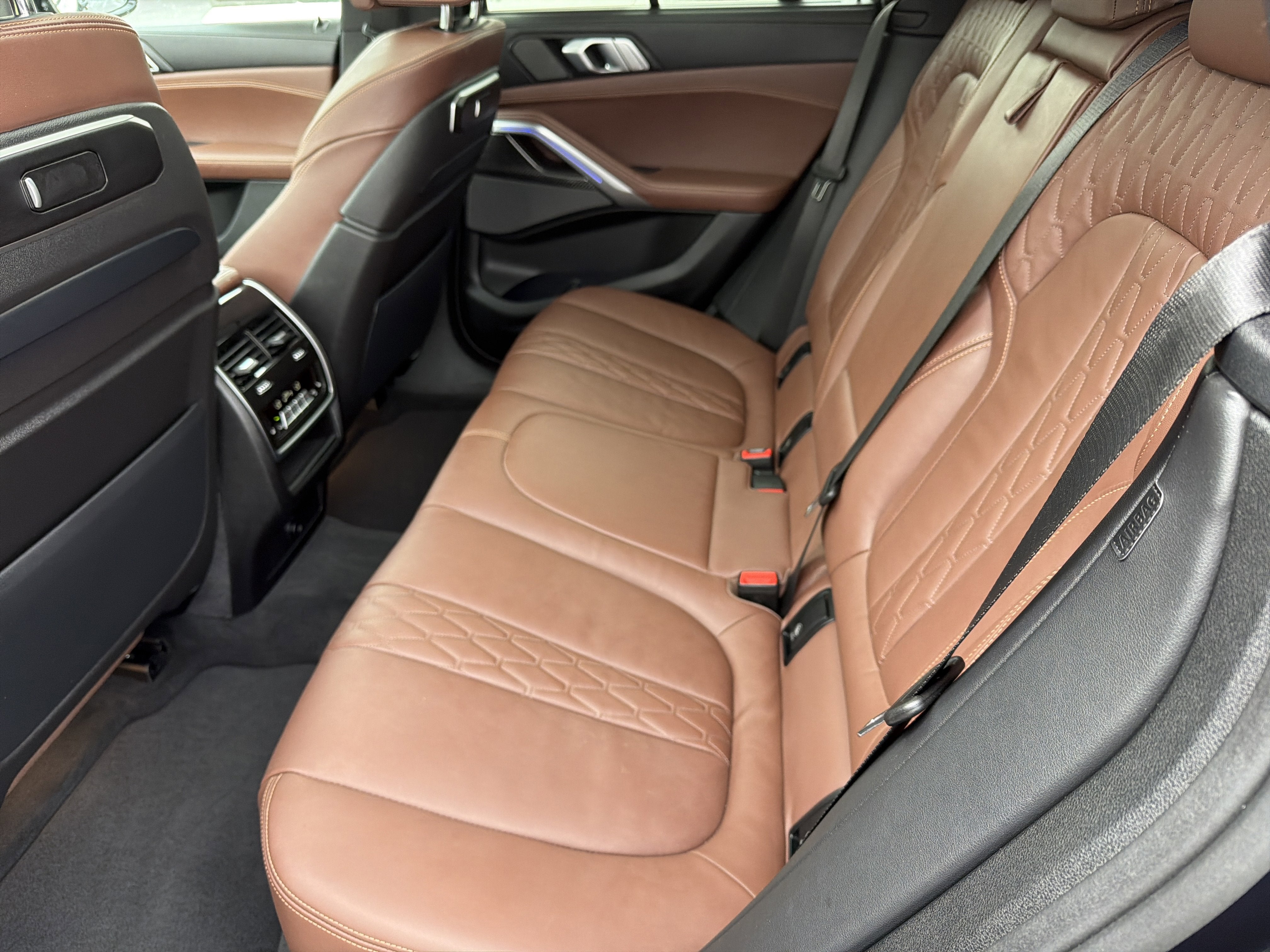 2025 BMW X6 M60i Sports Activity Coupe