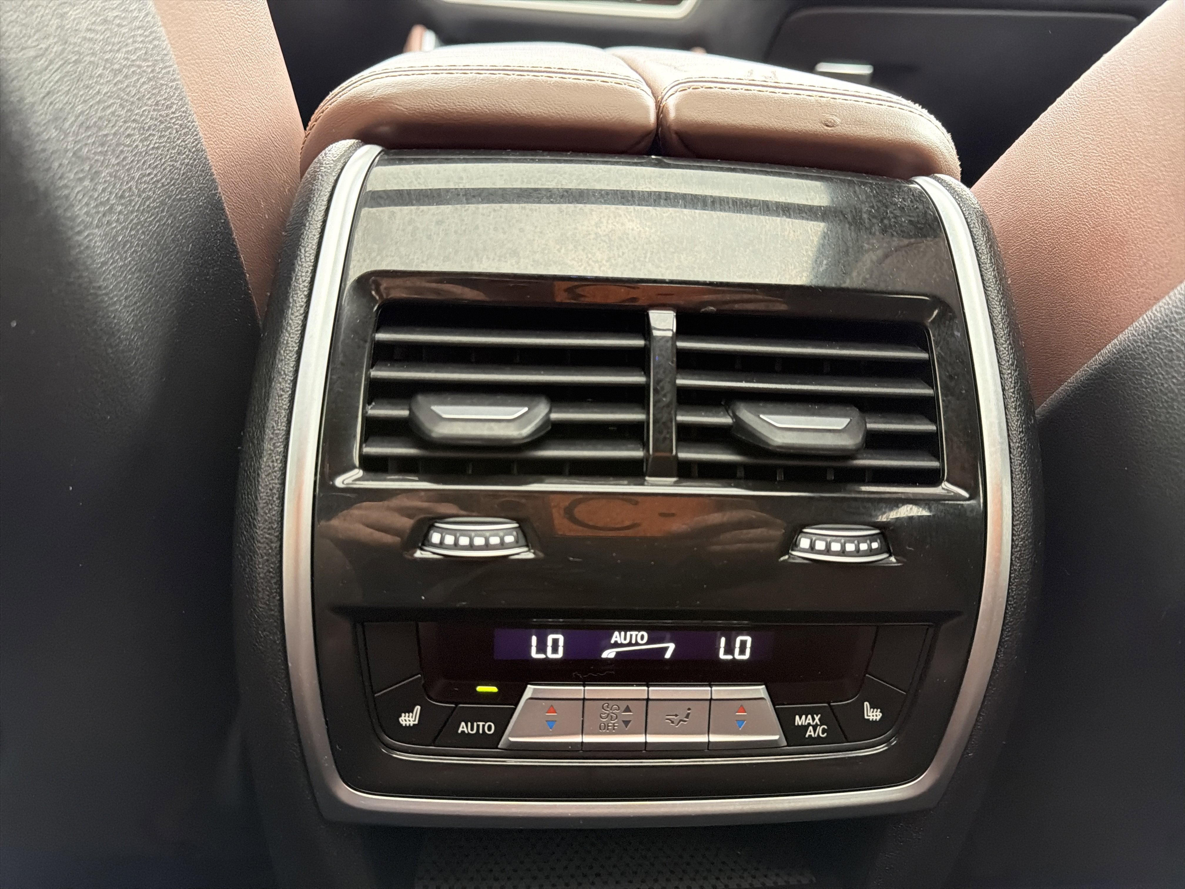 2025 BMW X6 M60i Sports Activity Coupe