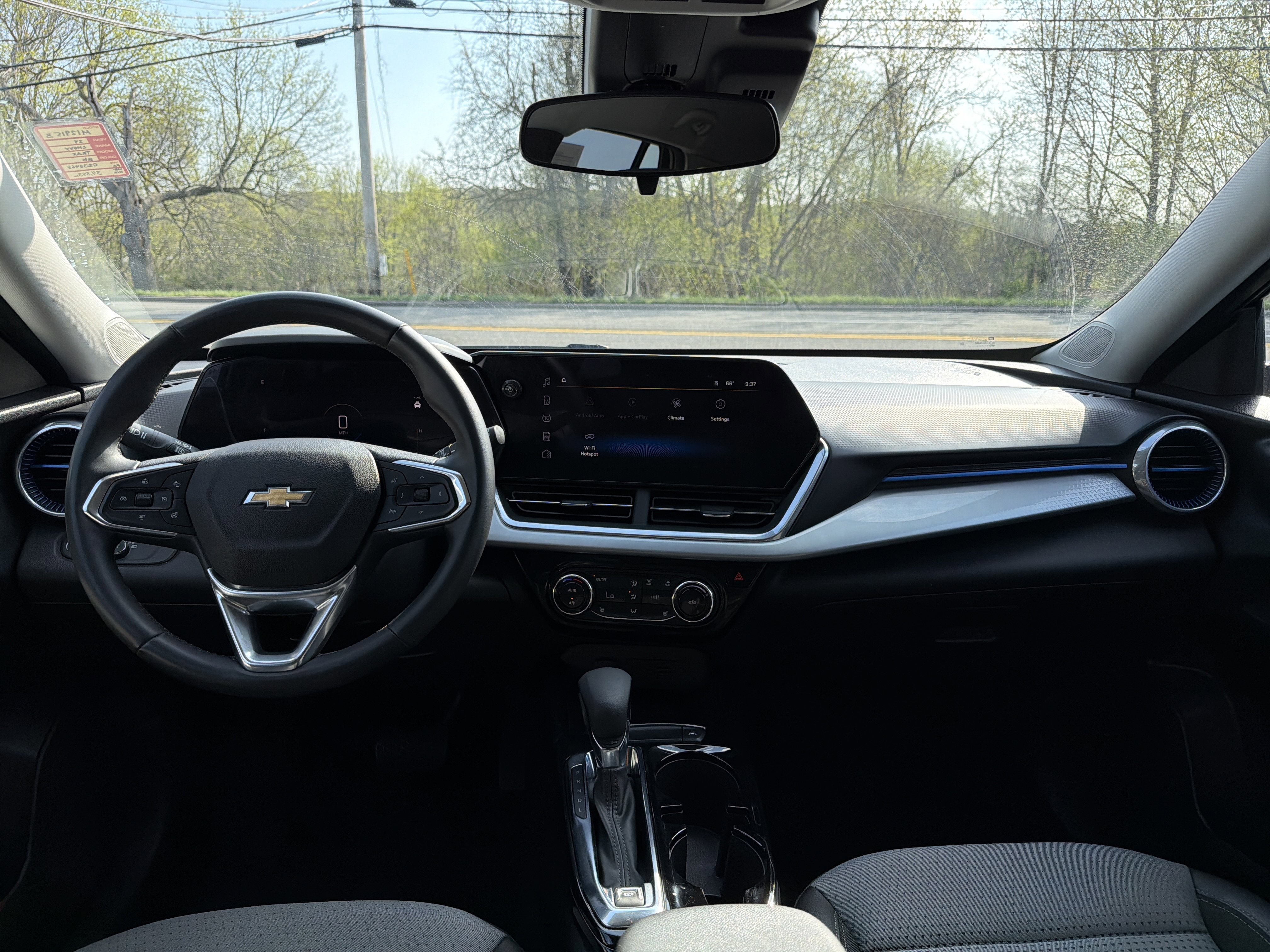 2024 Chevrolet Trax FWD 4dr LT