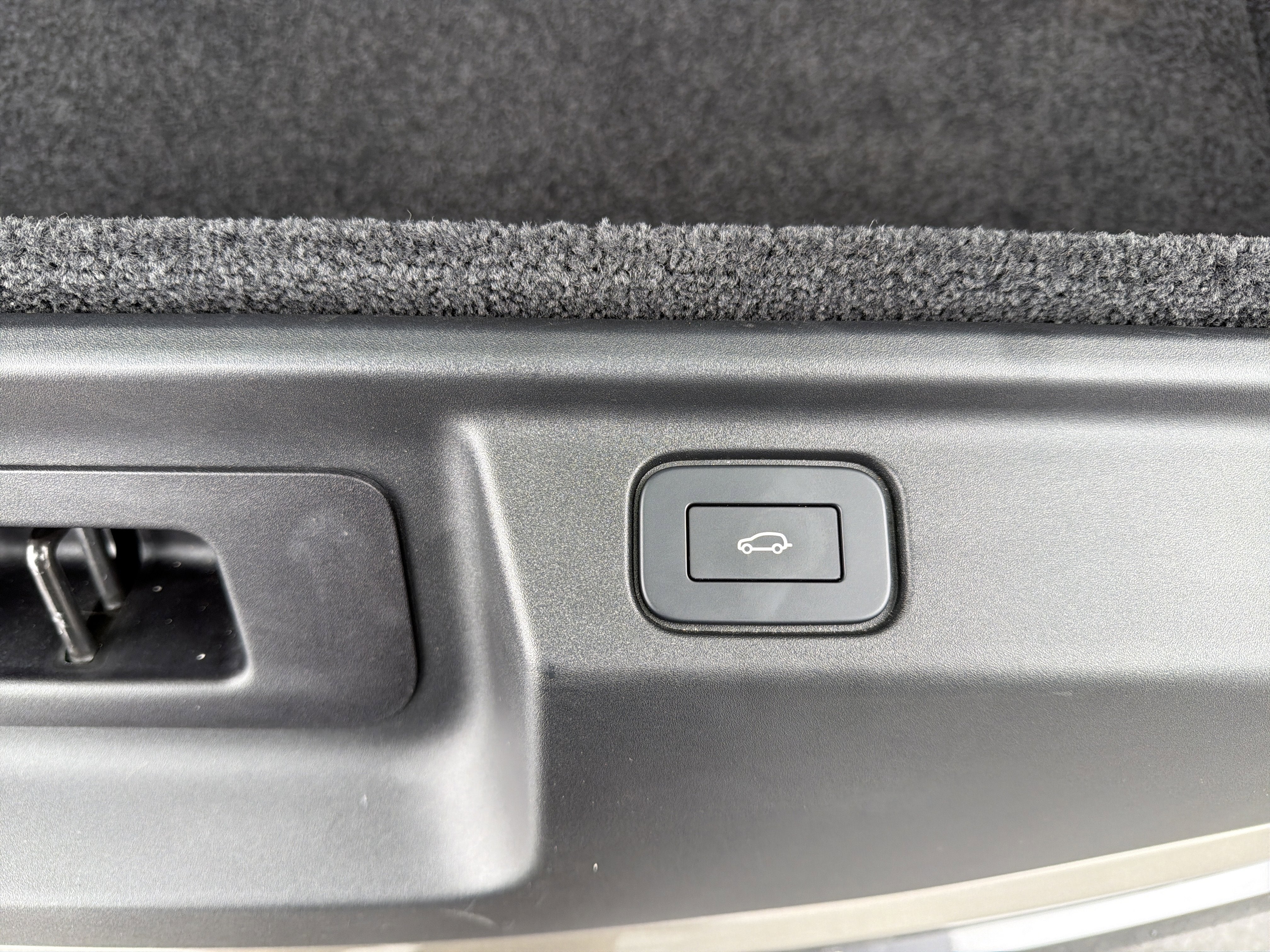 2024 Land Rover Range Rover P400 SE LWB 7 Seat