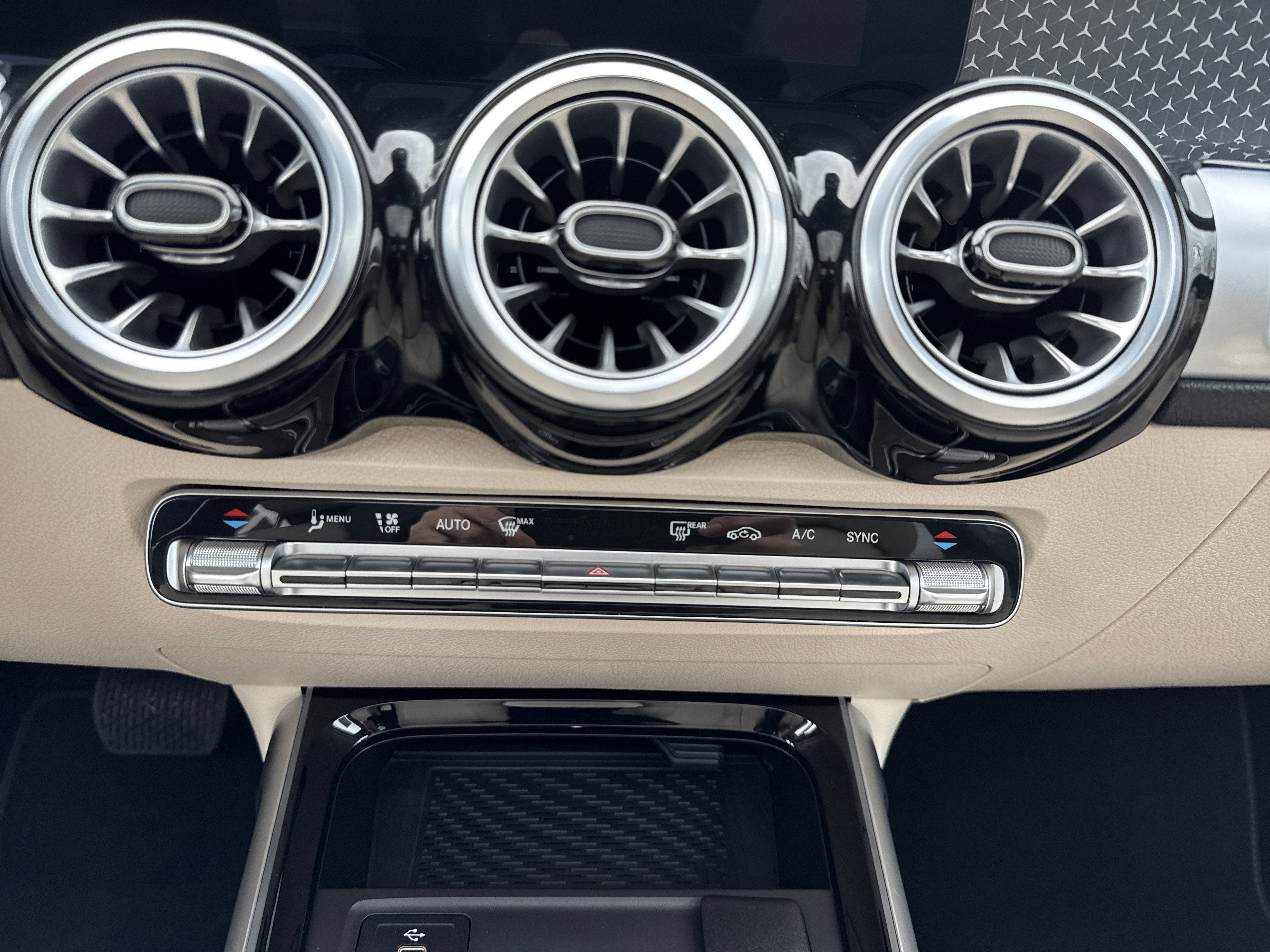 2025 Mercedes-Benz GLB GLB 250 4MATIC® SUV