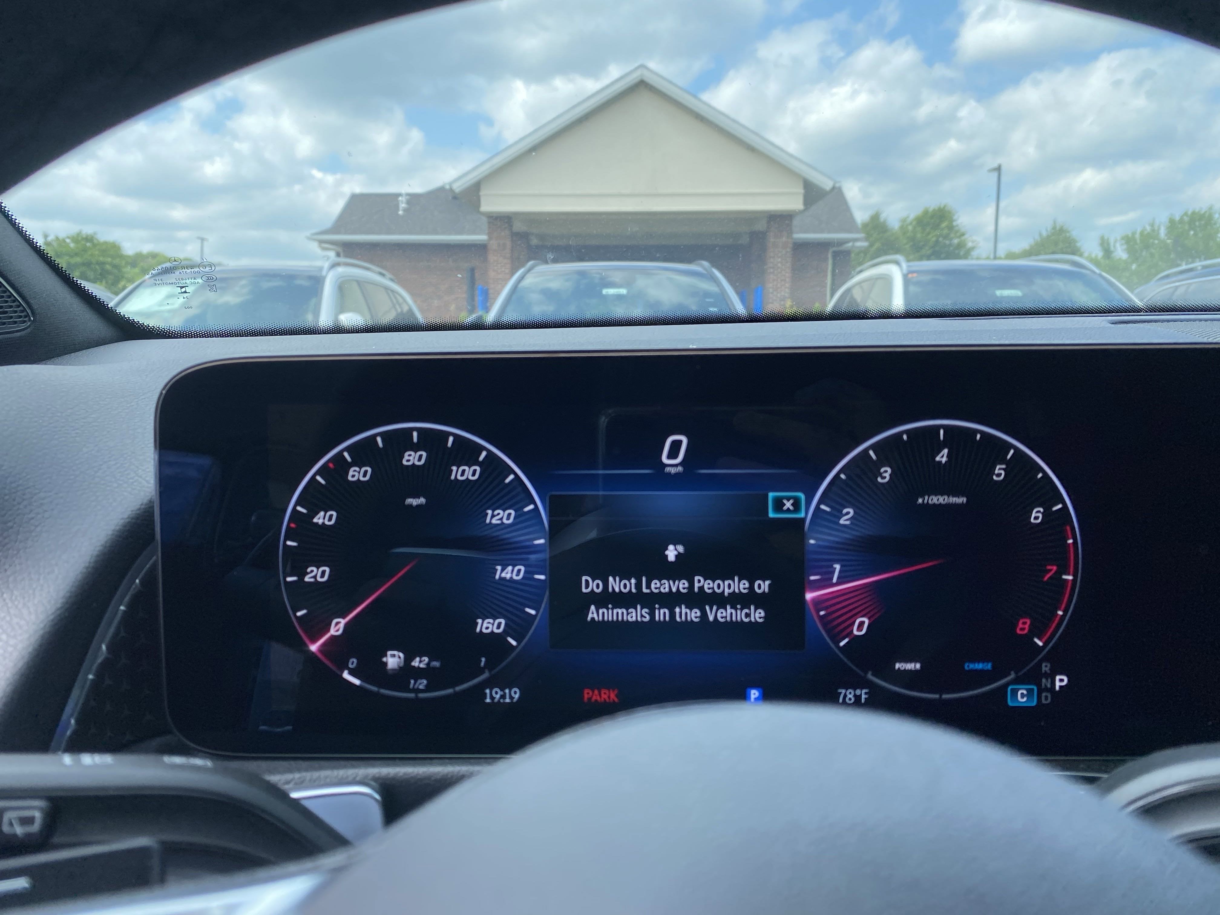 2025 Mercedes-Benz GLB GLB 250 4MATIC® SUV