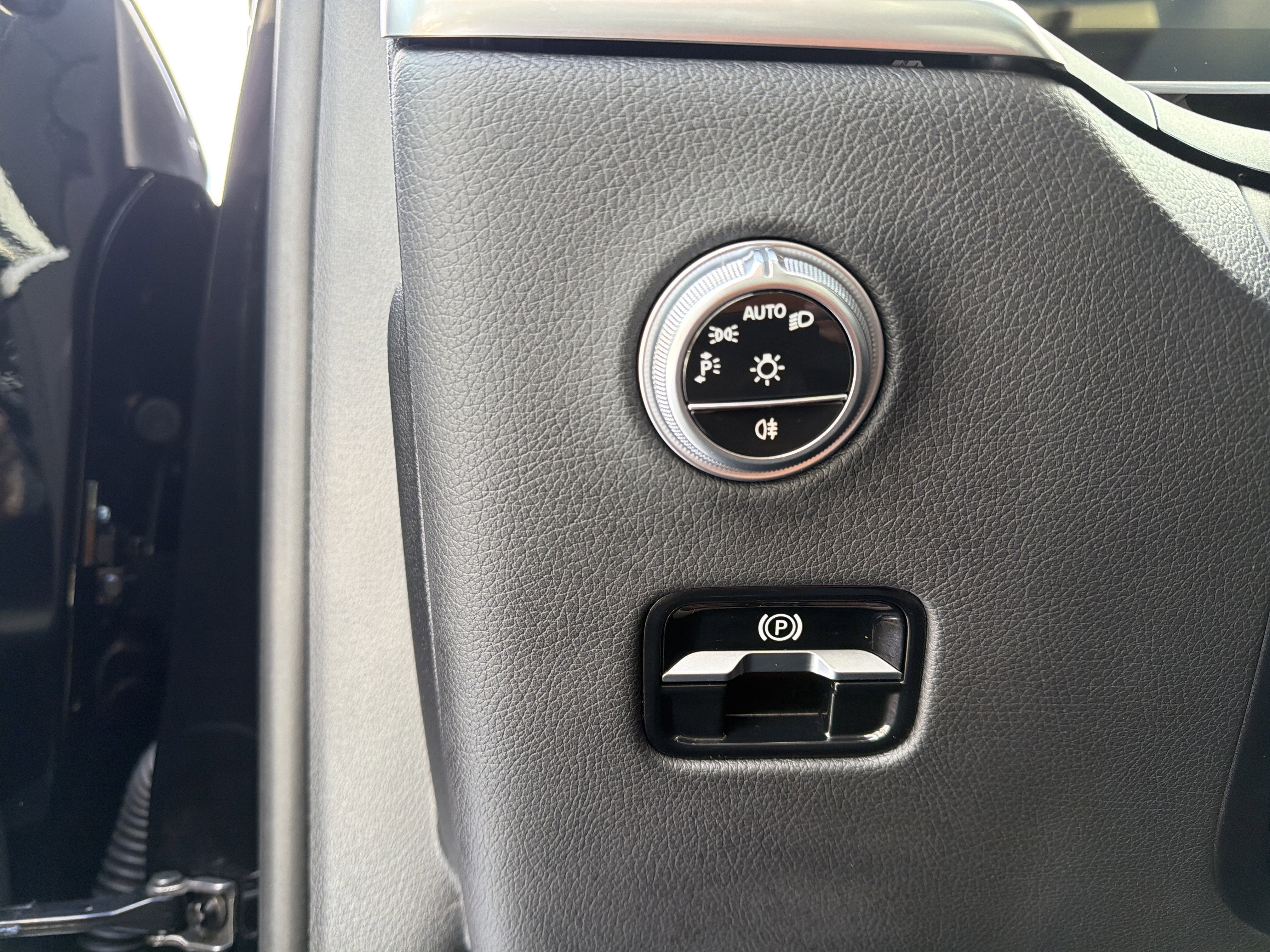 2025 Mercedes-Benz GLC GLC 300 4MATIC® SUV