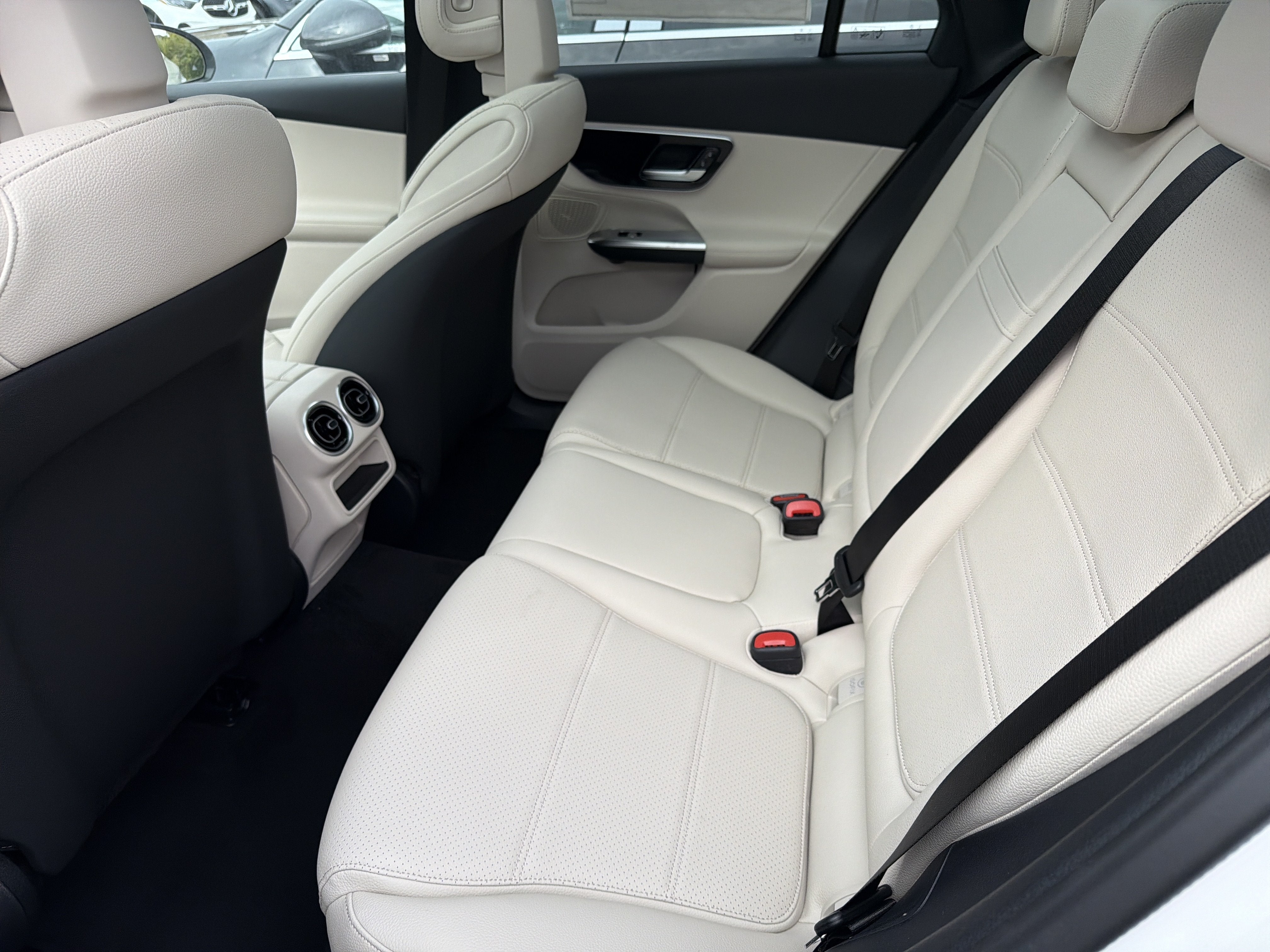 2027 Mercedes-Benz GLC GLC 300 4MATIC® SUV