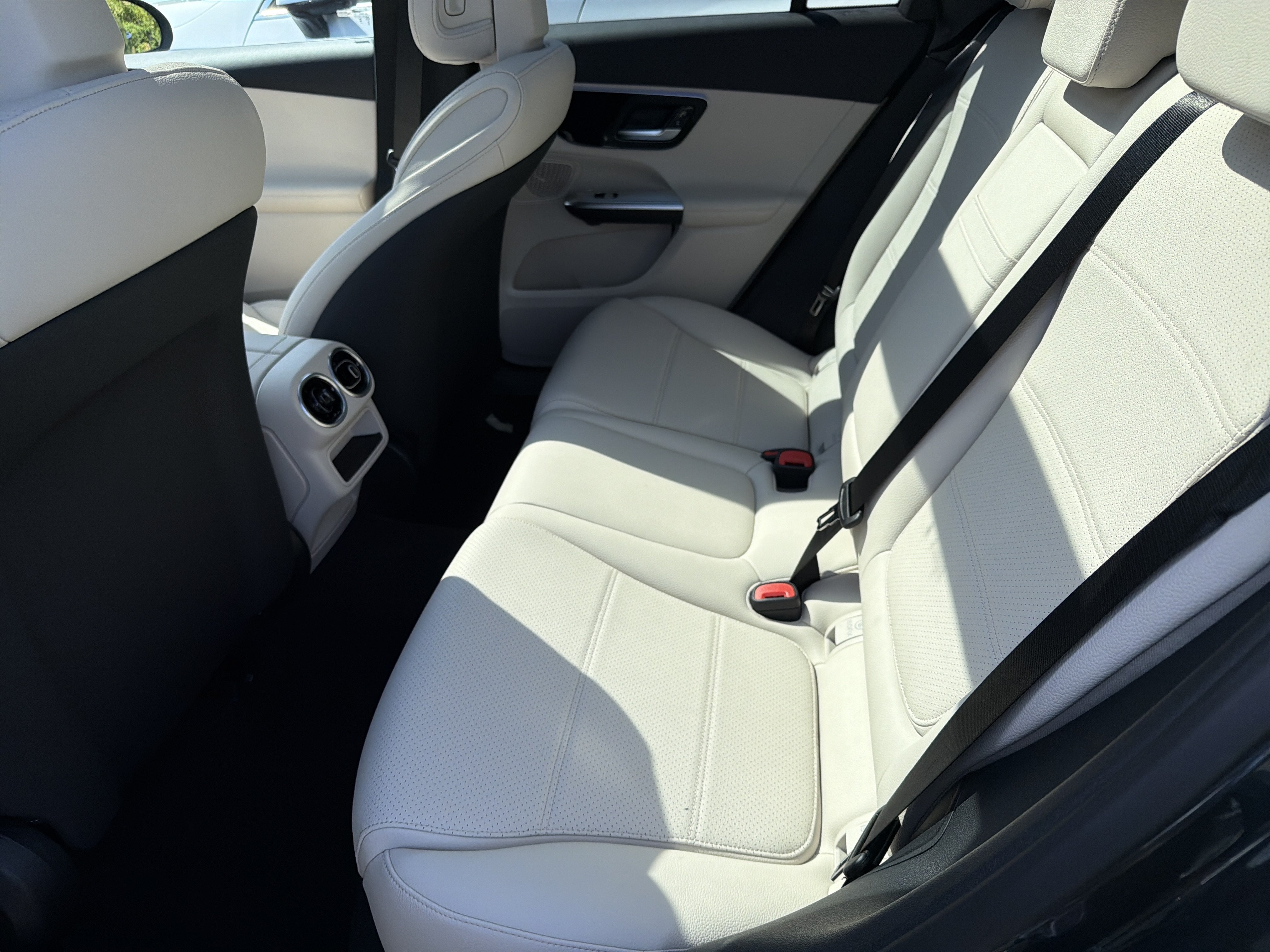 2027 Mercedes-Benz GLC GLC 300 4MATIC® SUV