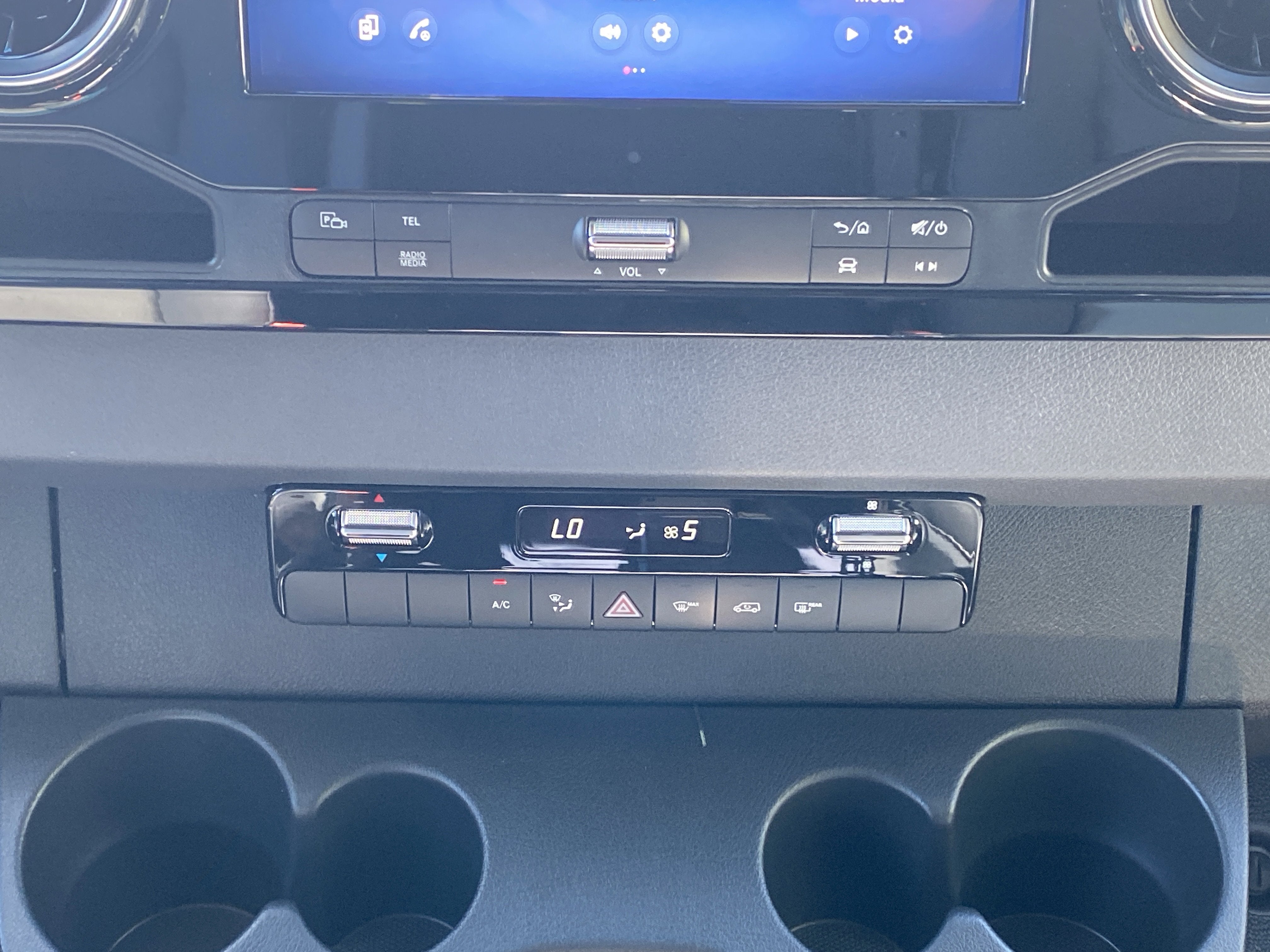 2026 Mercedes-Benz Sprinter Crew Van 2500 Standard Roof I4 Diesel HO 144 RWD