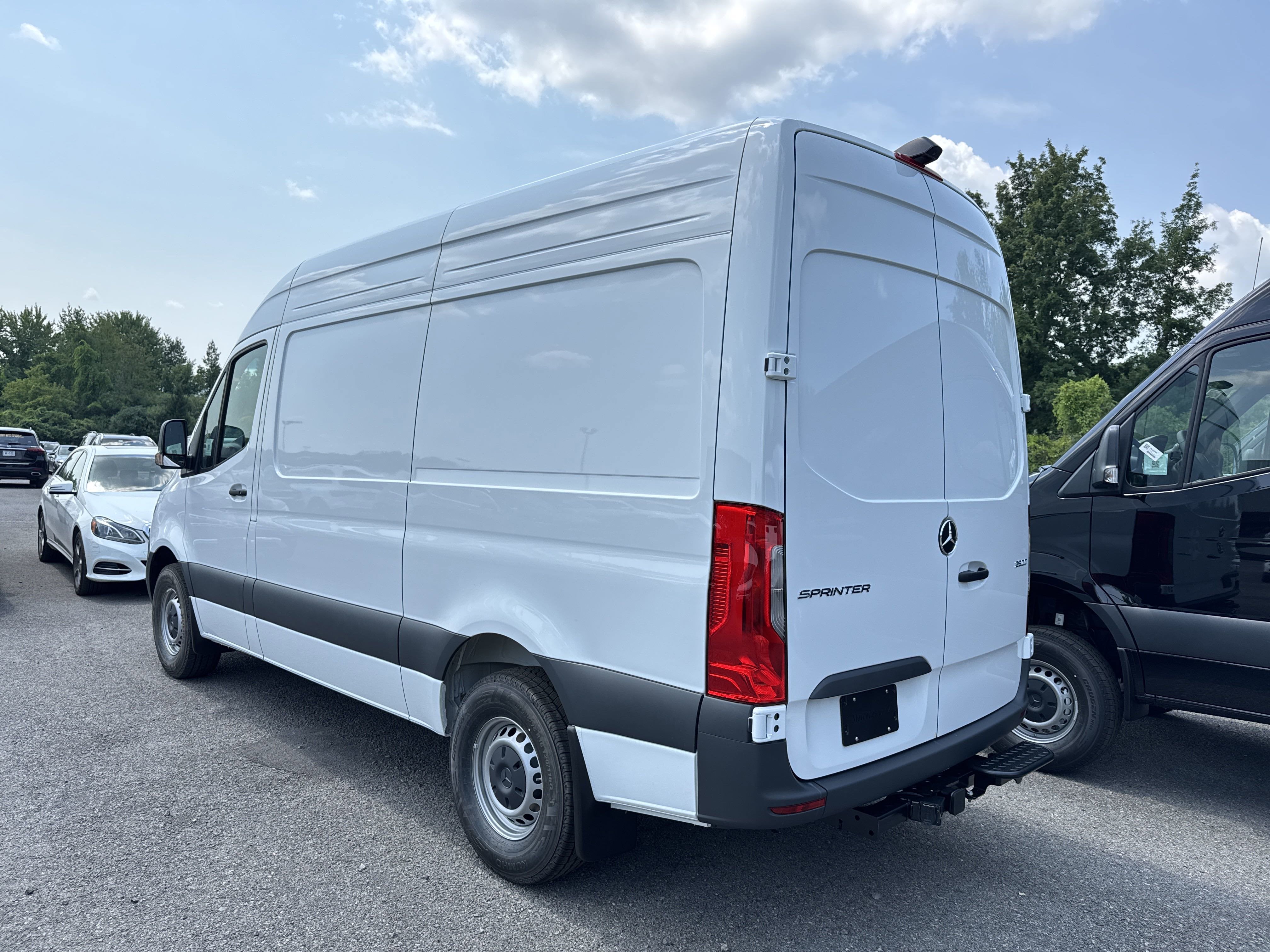 2025 Mercedes-Benz Sprinter Cargo Van 2500 High Roof I4 Diesel 144 RWD