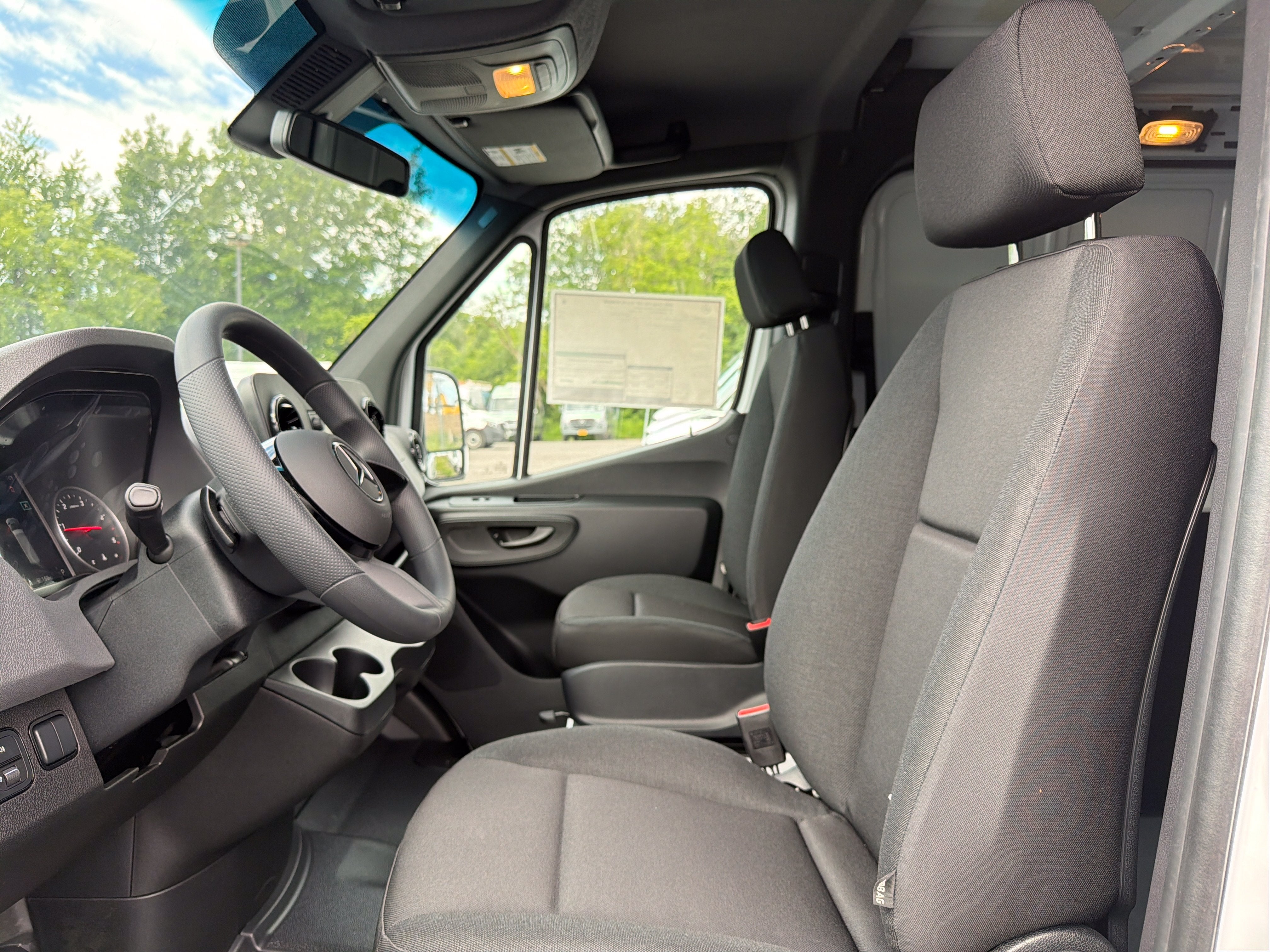2026 Mercedes-Benz Sprinter Cargo Van 2500 Standard Roof I4 Diesel 144 Worker RWD
