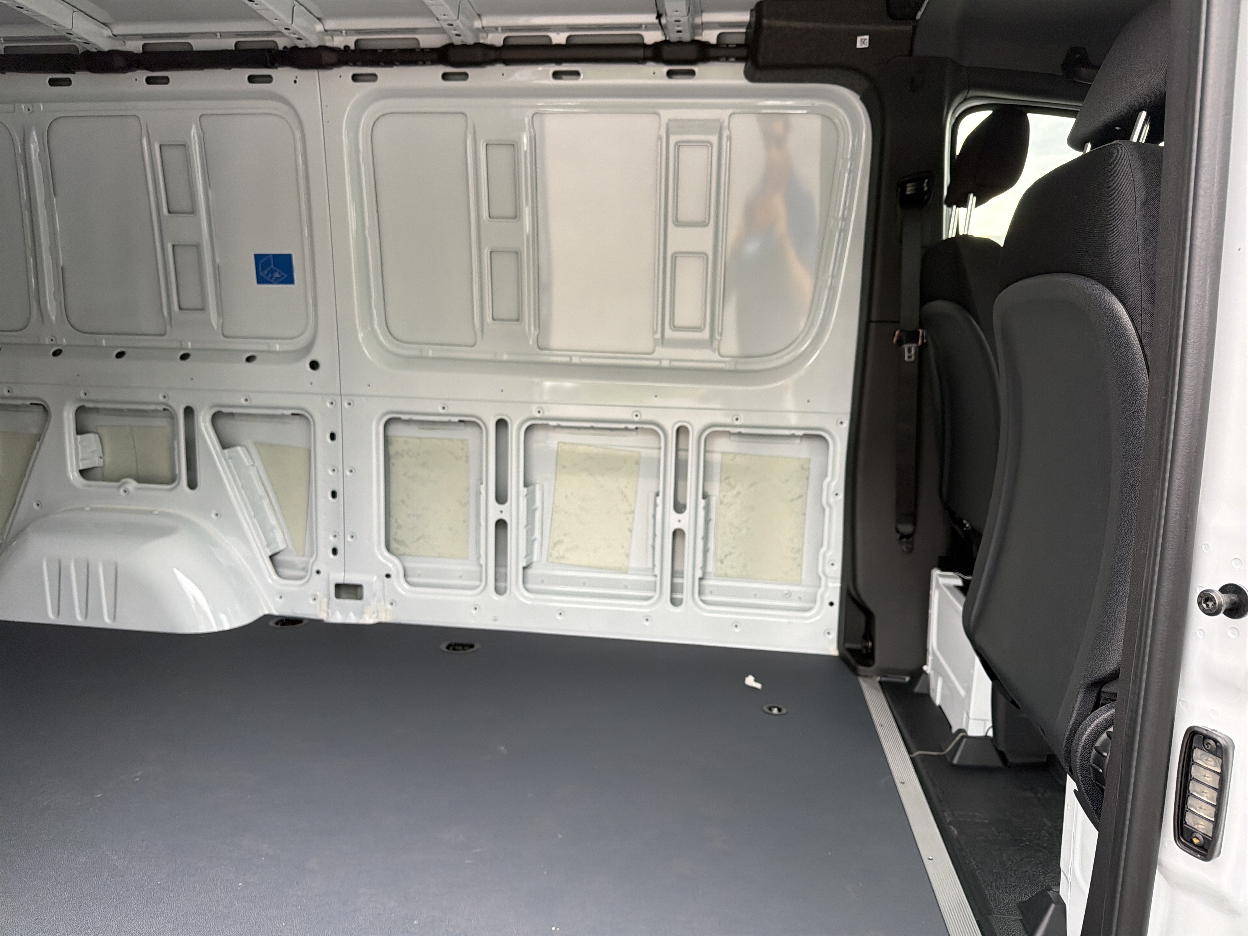 2026 Mercedes-Benz Sprinter Cargo Van 2500 Standard Roof I4 Diesel 144 Worker RWD