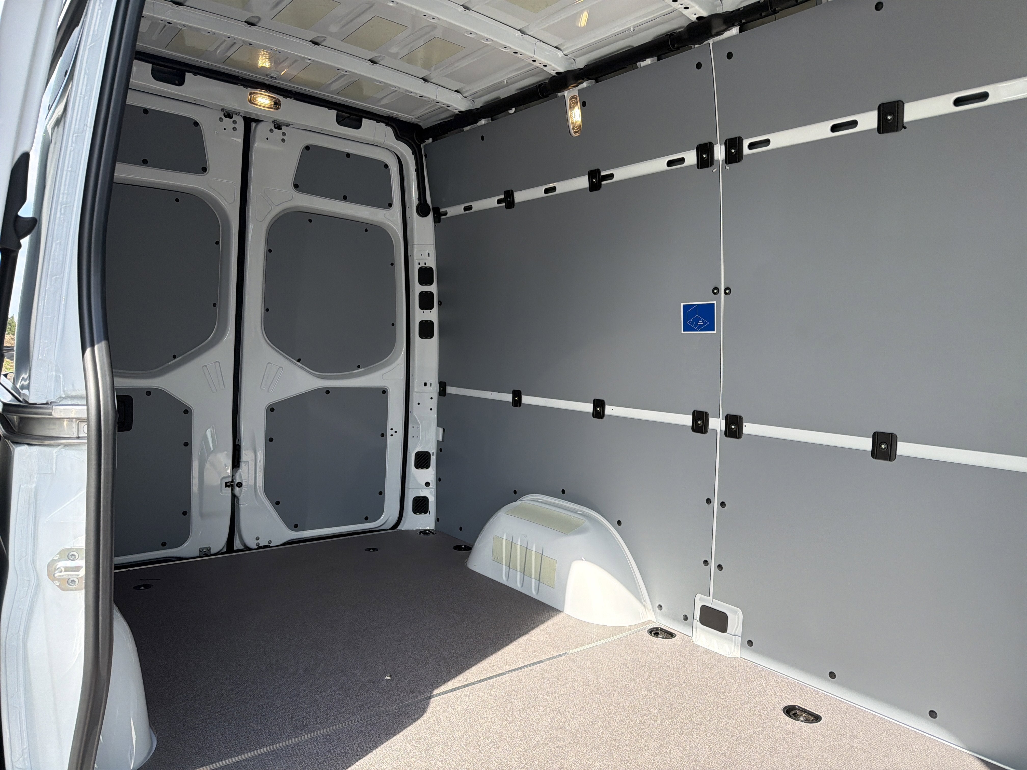 2026 Mercedes-Benz Sprinter Cargo Van 2500 Standard Roof I4 Diesel HO 144 RWD