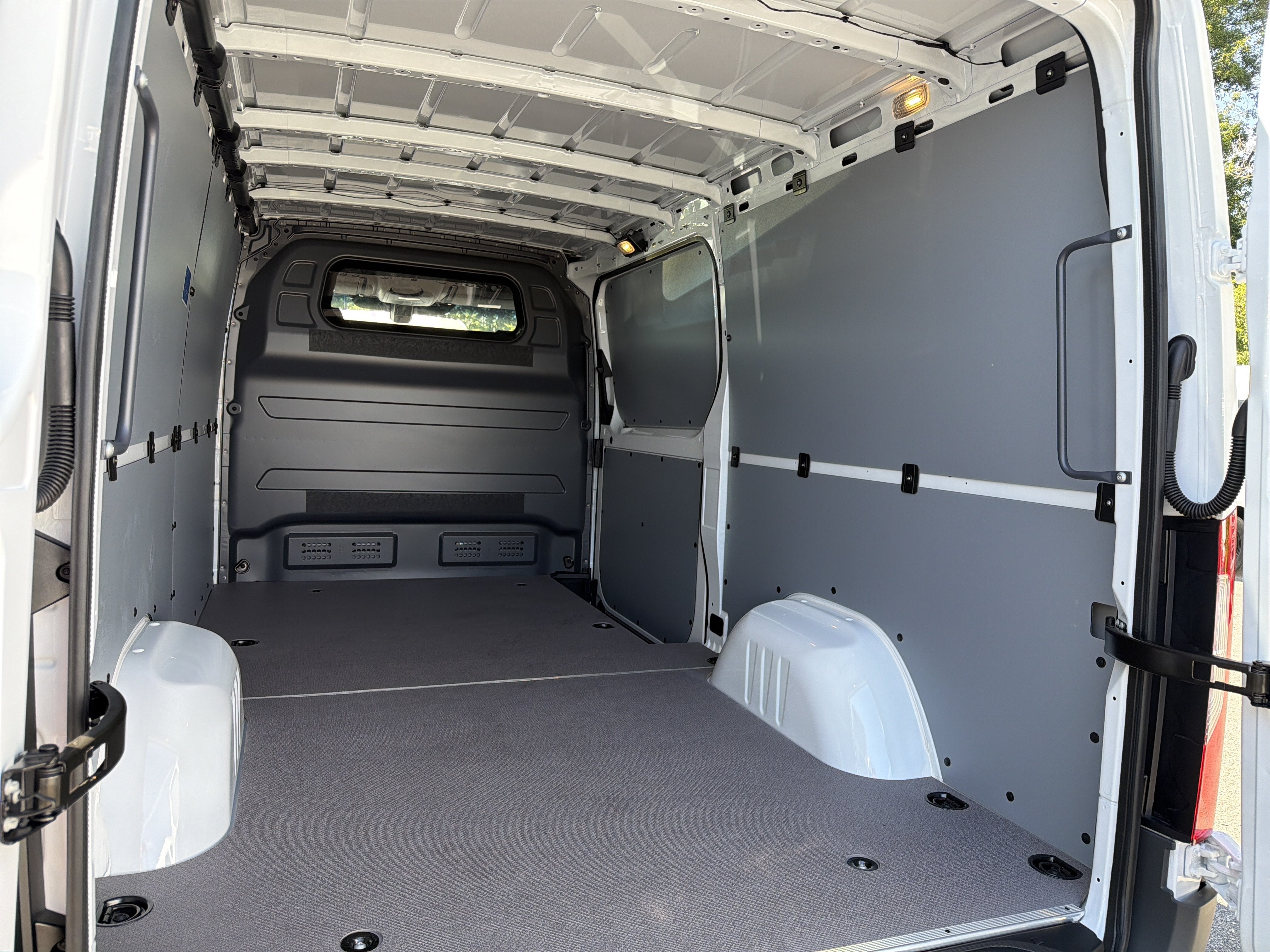 2026 Mercedes-Benz Sprinter Cargo Van 2500 Standard Roof I4 Diesel HO 144 AWD