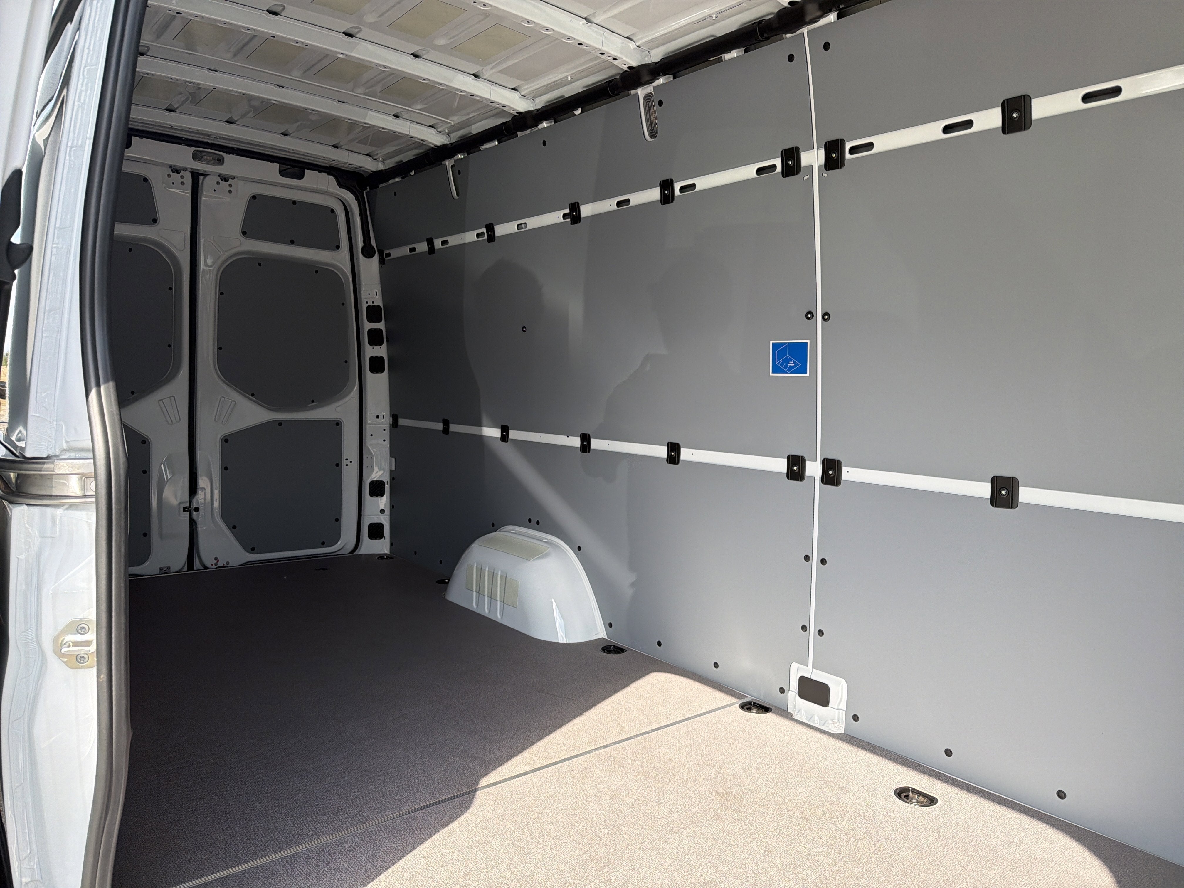 2026 Mercedes-Benz Sprinter Cargo Van 2500 High Roof I4 Diesel HO 170 RWD