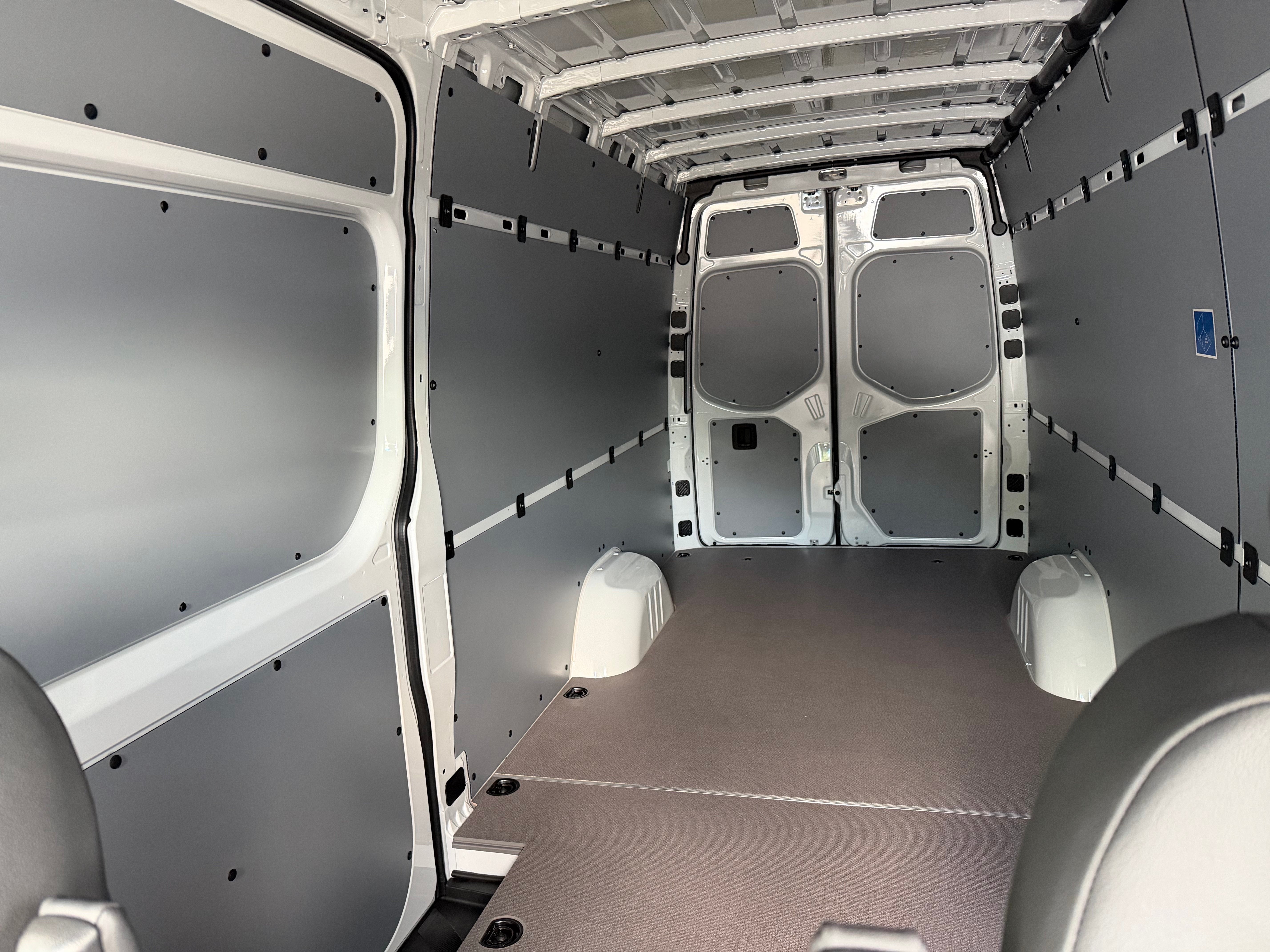 2026 Mercedes-Benz Sprinter Cargo Van 2500 High Roof I4 Diesel HO 170 RWD