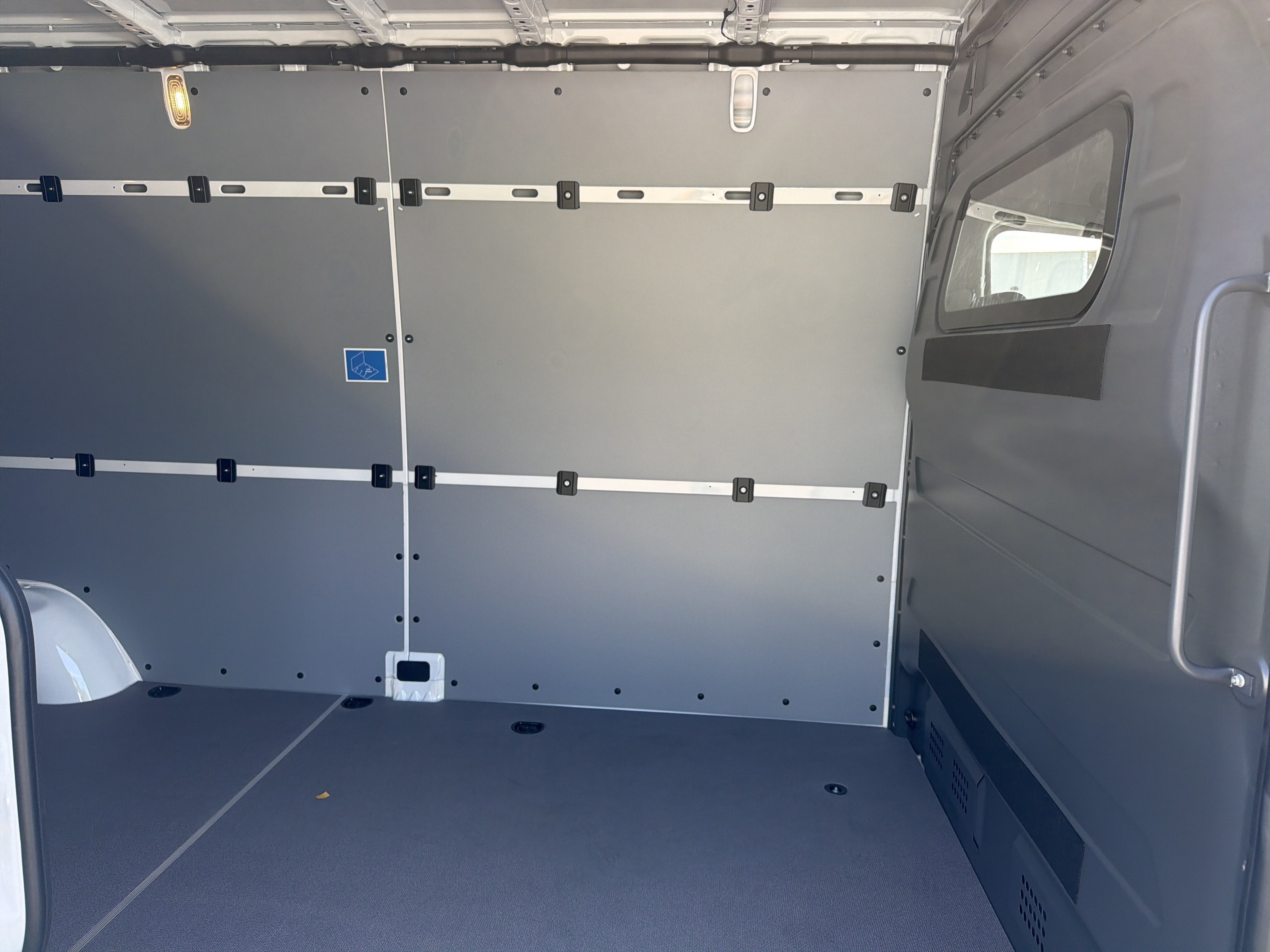 2026 Mercedes-Benz Sprinter Cargo Van 2500 High Roof I4 Diesel HO 170 RWD
