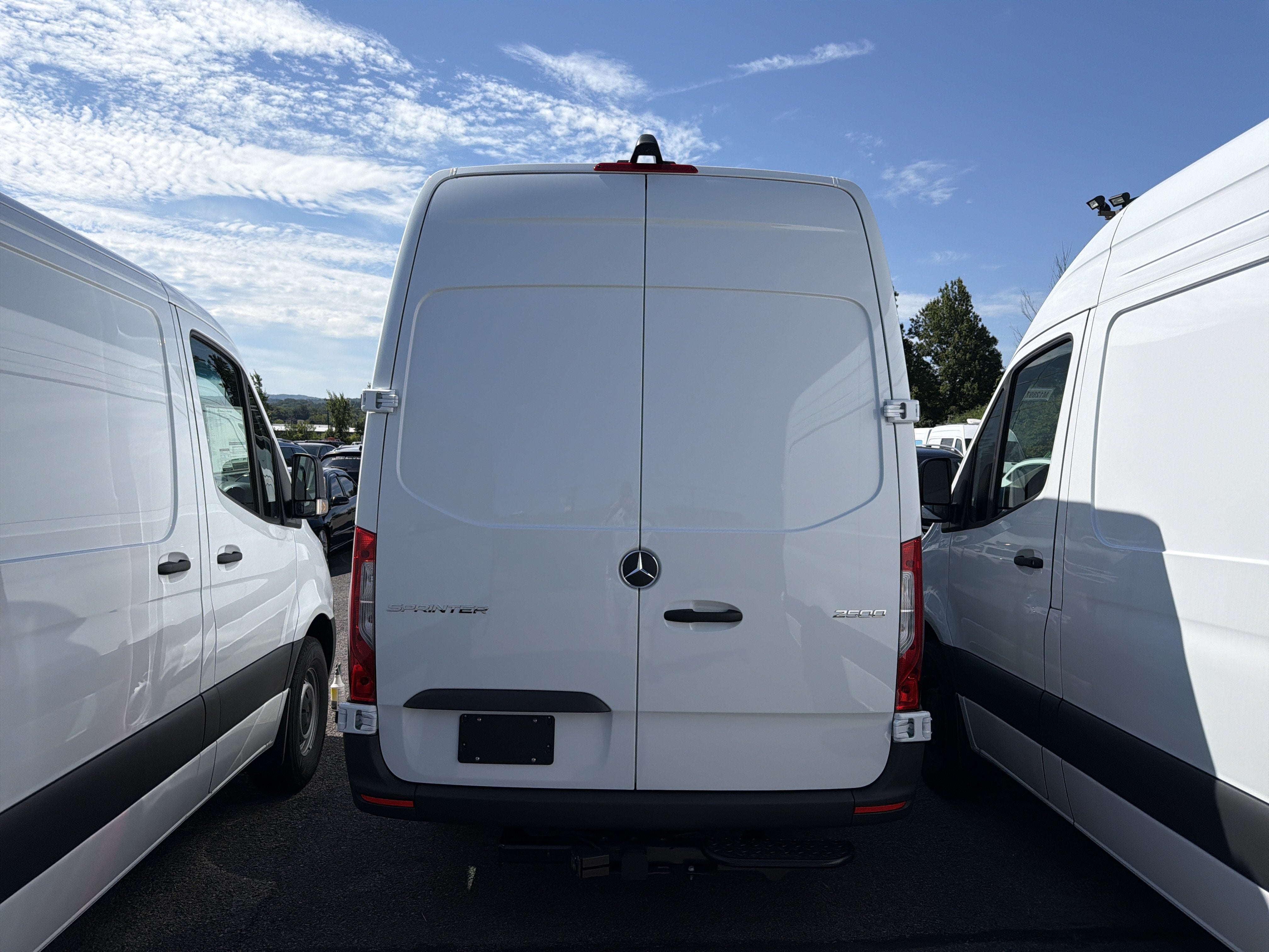 2026 Mercedes-Benz Sprinter Cargo Van 2500 High Roof I4 Diesel HO 170 RWD