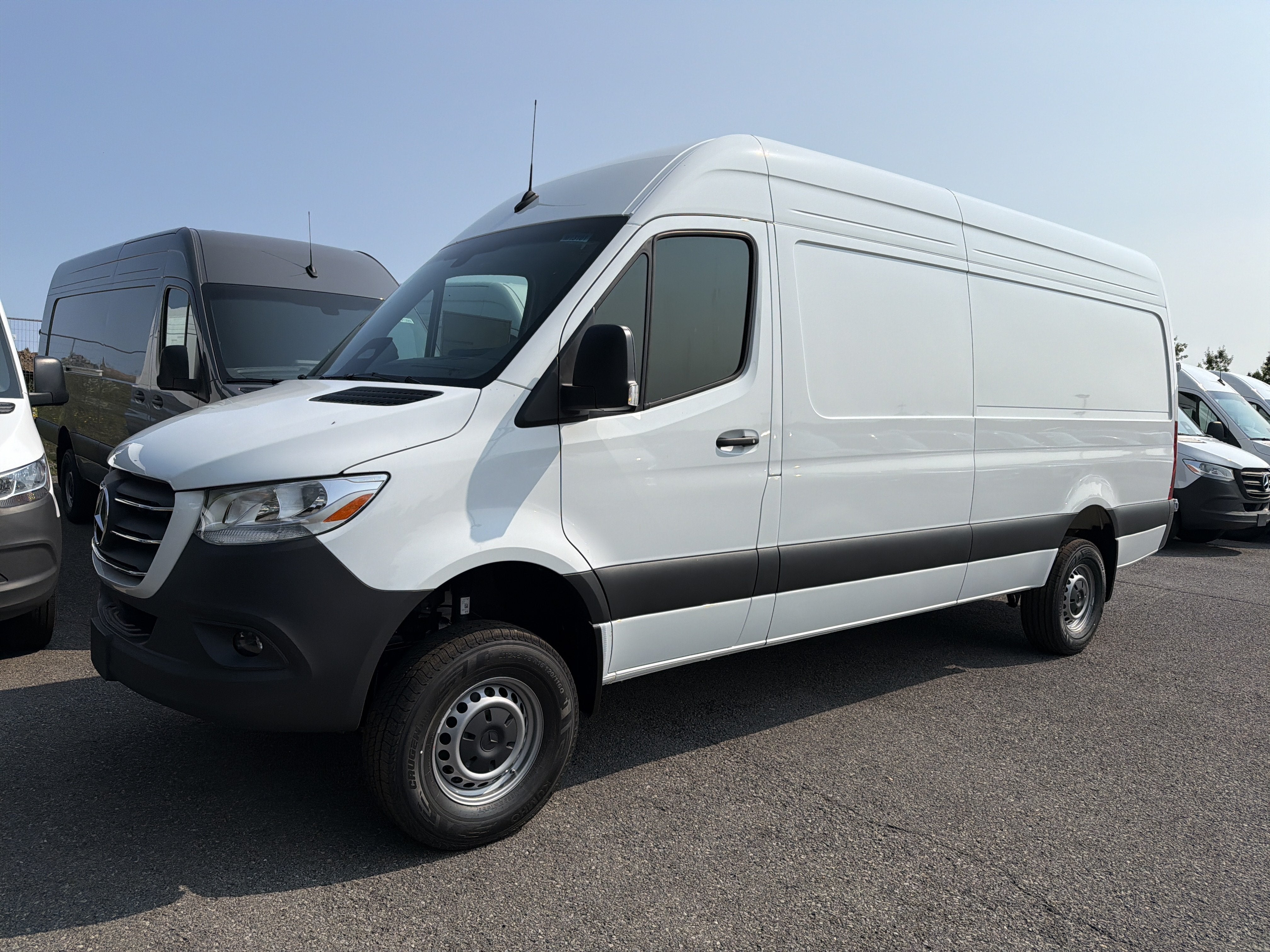 2026 Mercedes-Benz Sprinter Cargo Van 2500 High Roof I4 Diesel HO 170 AWD