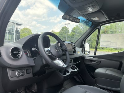 2026 Mercedes-Benz Sprinter Passenger Van 2500 Standard Roof I4 Diesel HO 144 AWD