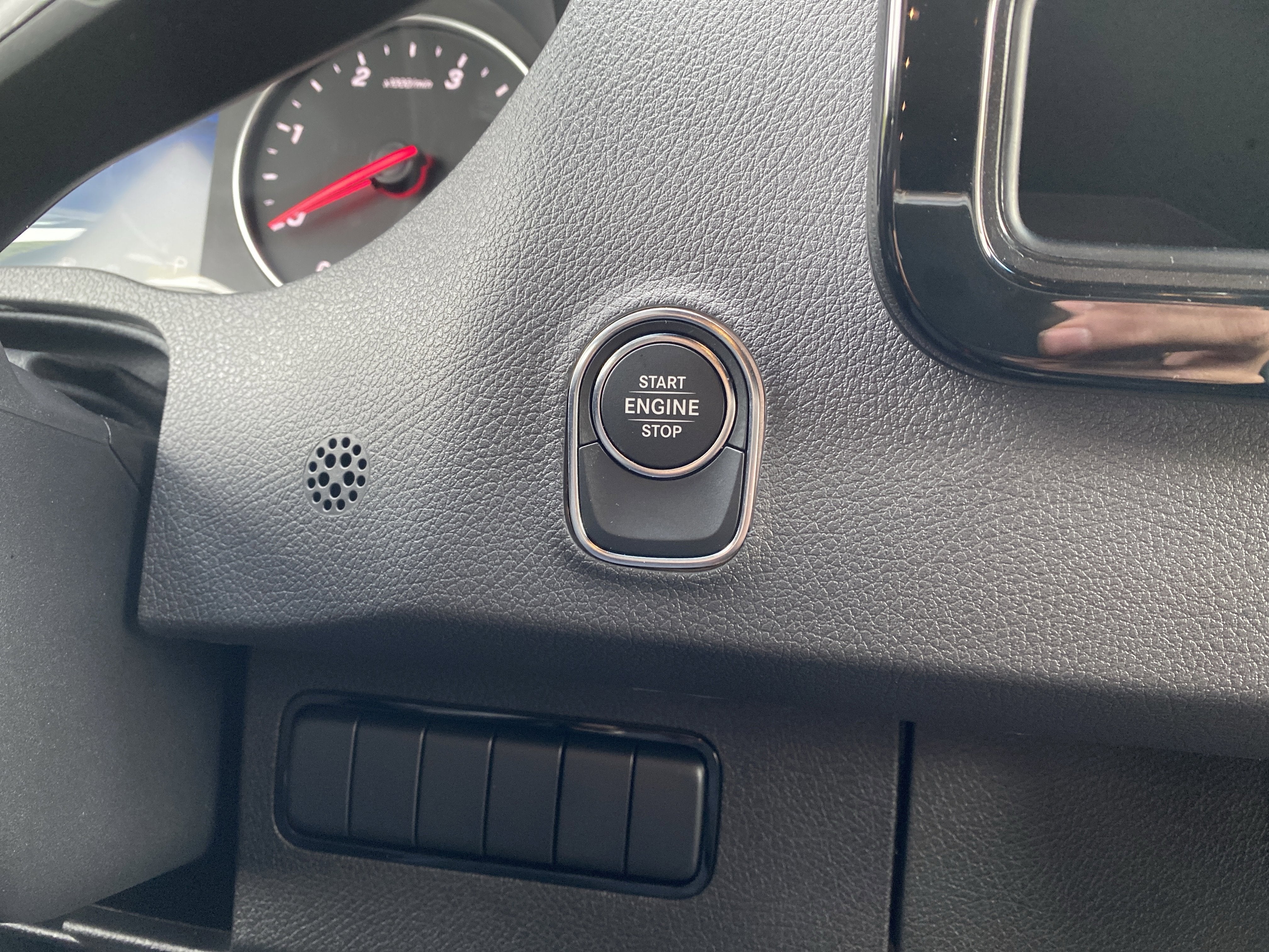 2026 Mercedes-Benz Sprinter Passenger Van 2500 High Roof I4 Diesel HO 170 RWD