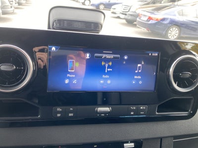 2026 Mercedes-Benz Sprinter Passenger Van 2500 High Roof I4 Diesel HO 170 RWD