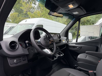 2026 Mercedes-Benz Sprinter Passenger Van 2500 High Roof I4 Diesel HO 170 RWD