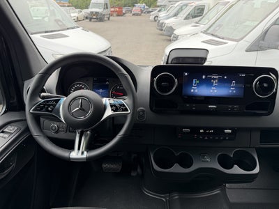 2026 Mercedes-Benz Sprinter Passenger Van 2500 High Roof I4 Diesel HO 170 RWD