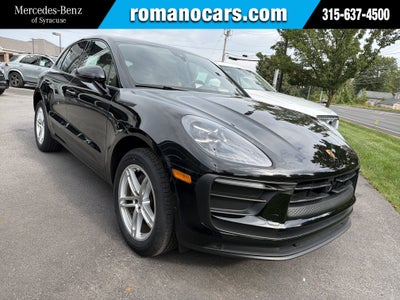 2023 Porsche Macan Base