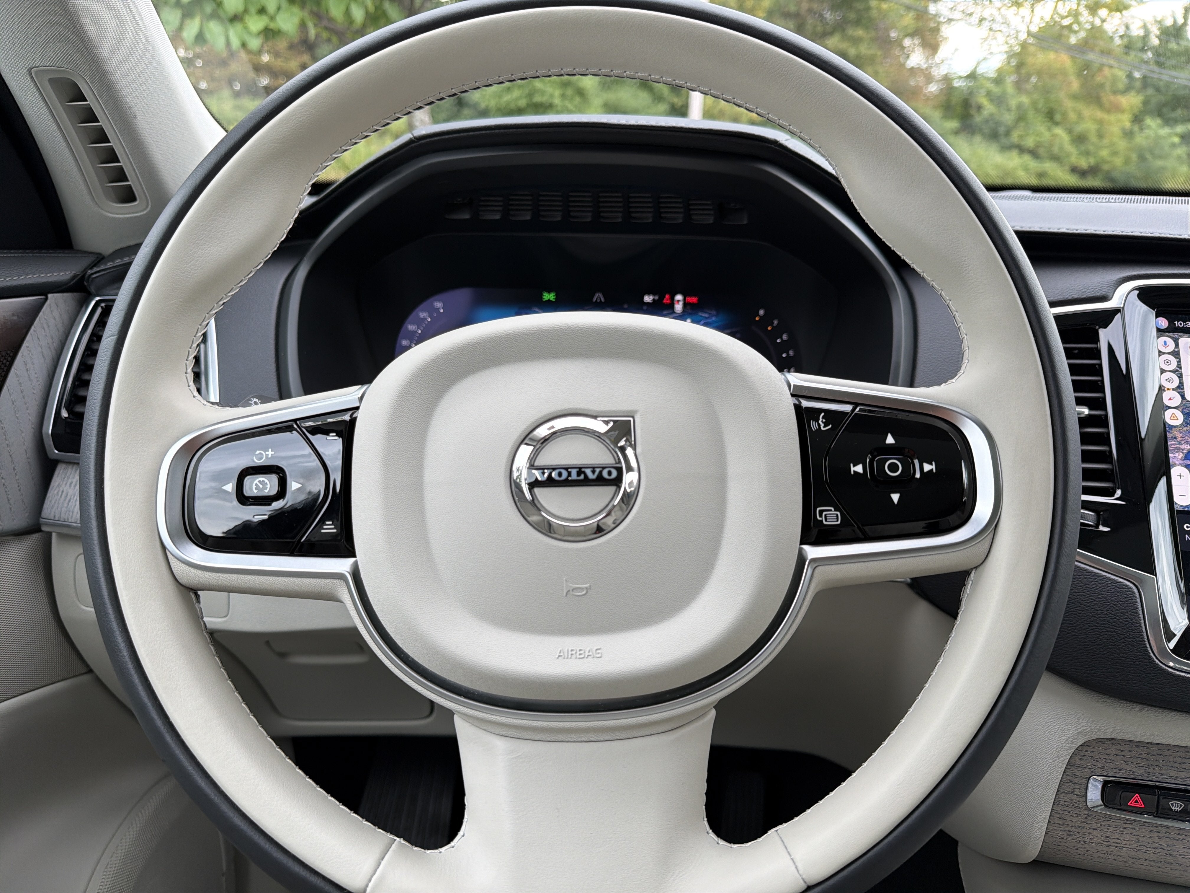 2025 Volvo XC90 B6 AWD Ultra 7-Seater