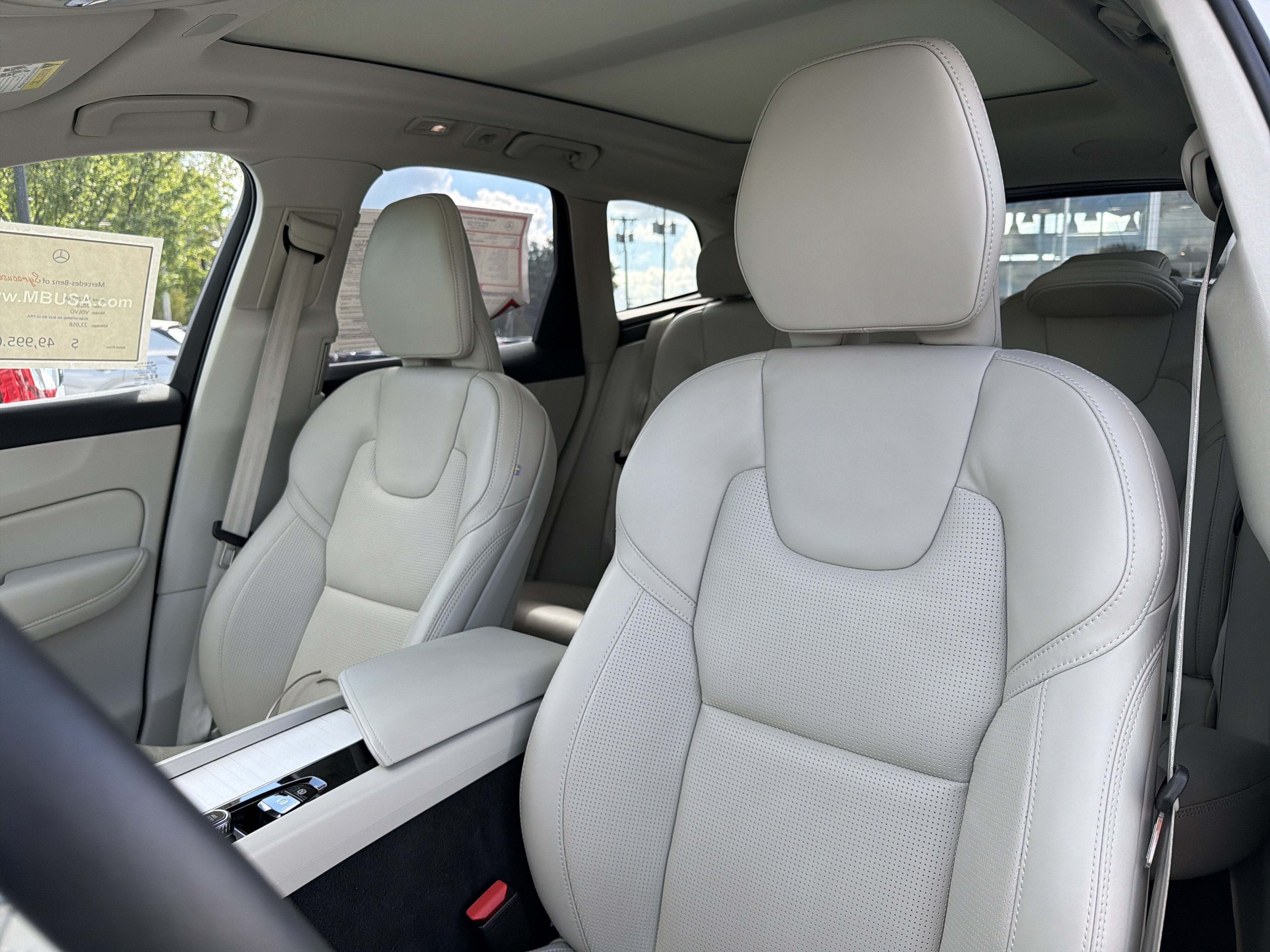 2026 Volvo XC60 B5 AWD Ultra